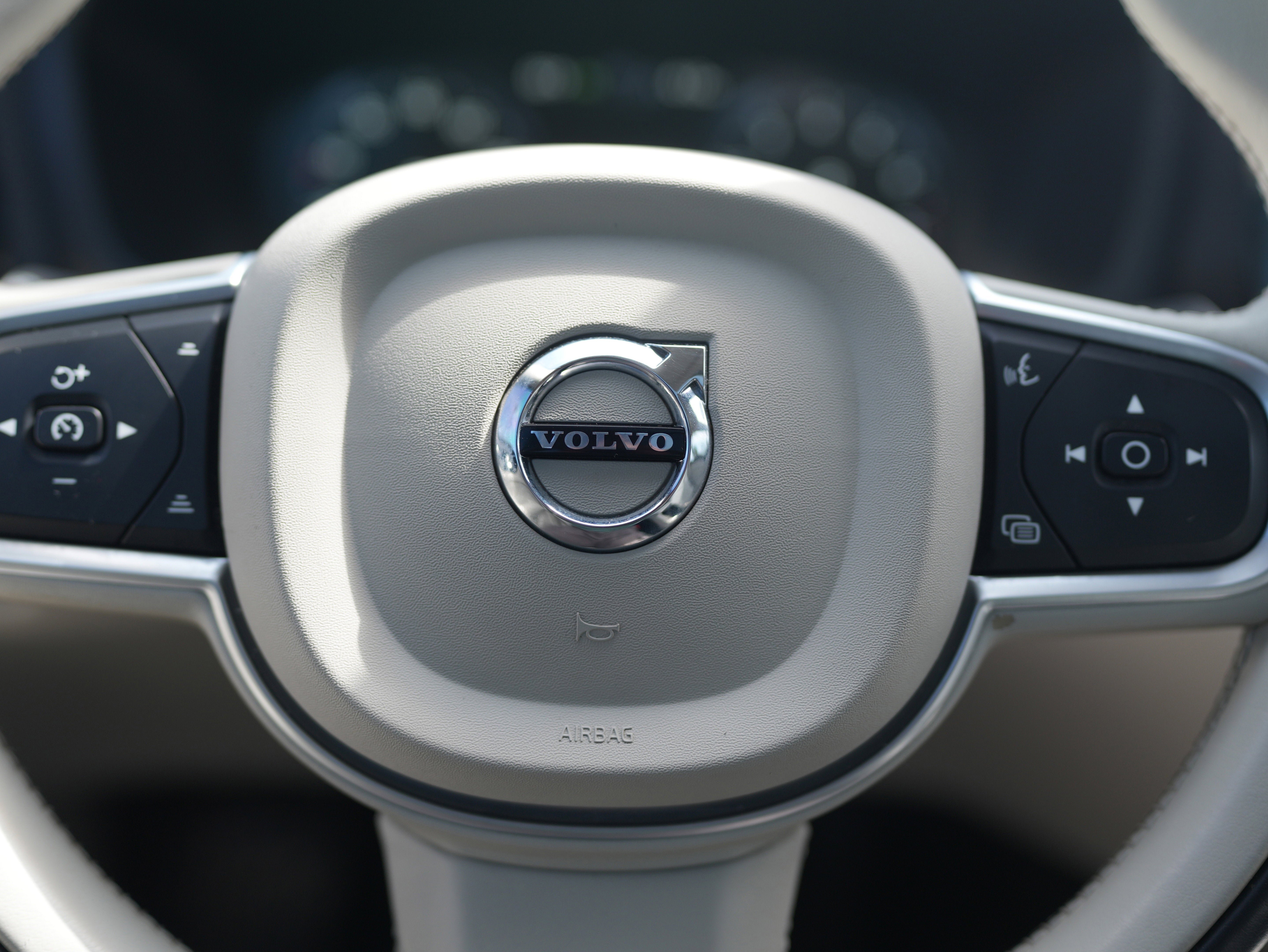 2020 Volvo S60 Momentum