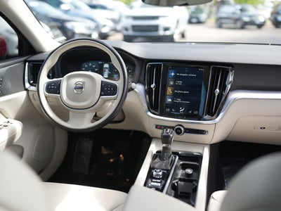 2020 Volvo S60 Momentum