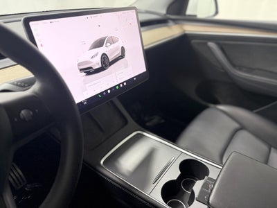 2023 Tesla Model Y Performance
