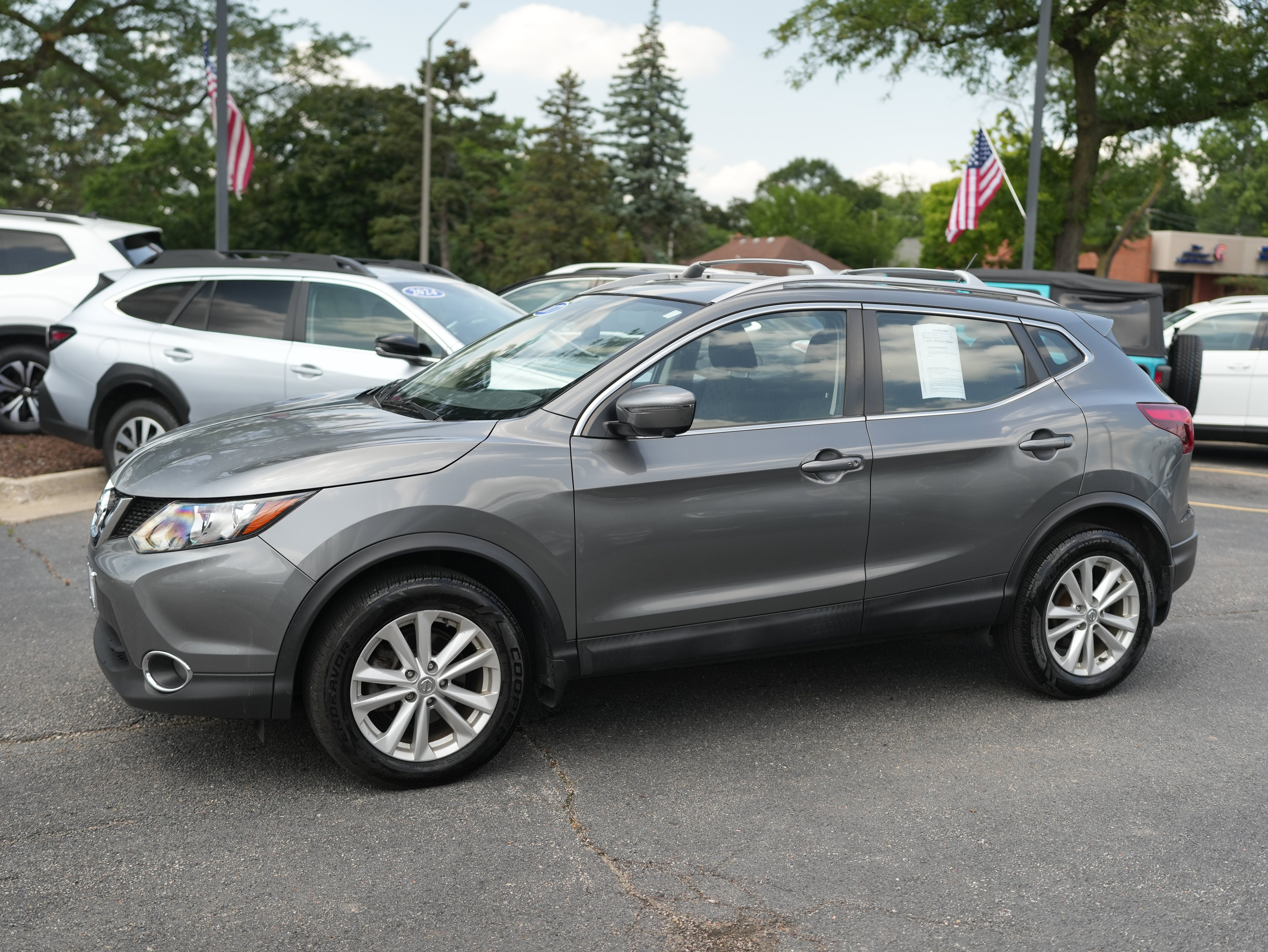 2017 Nissan Rogue Sport SV