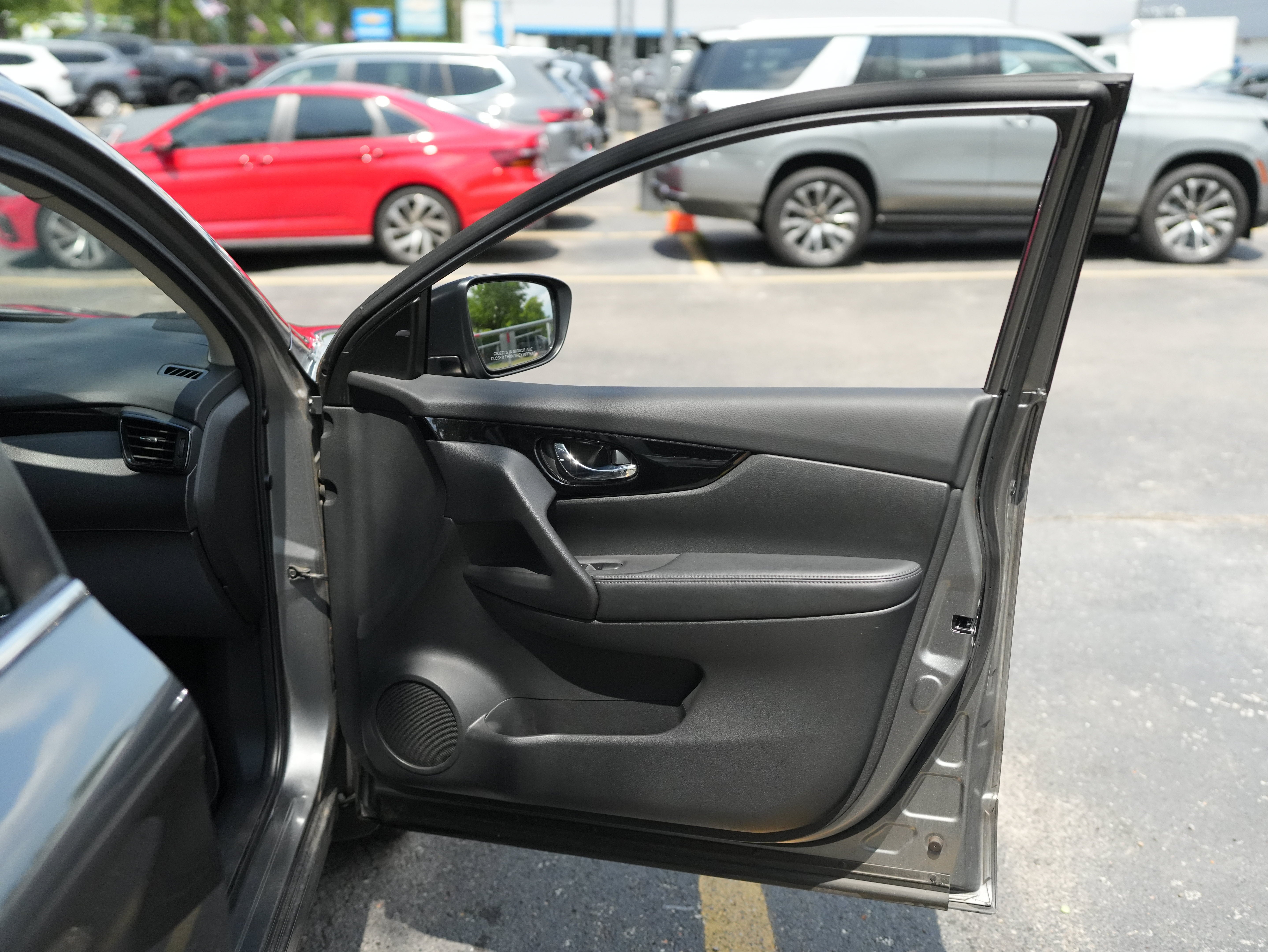 2017 Nissan Rogue Sport SV