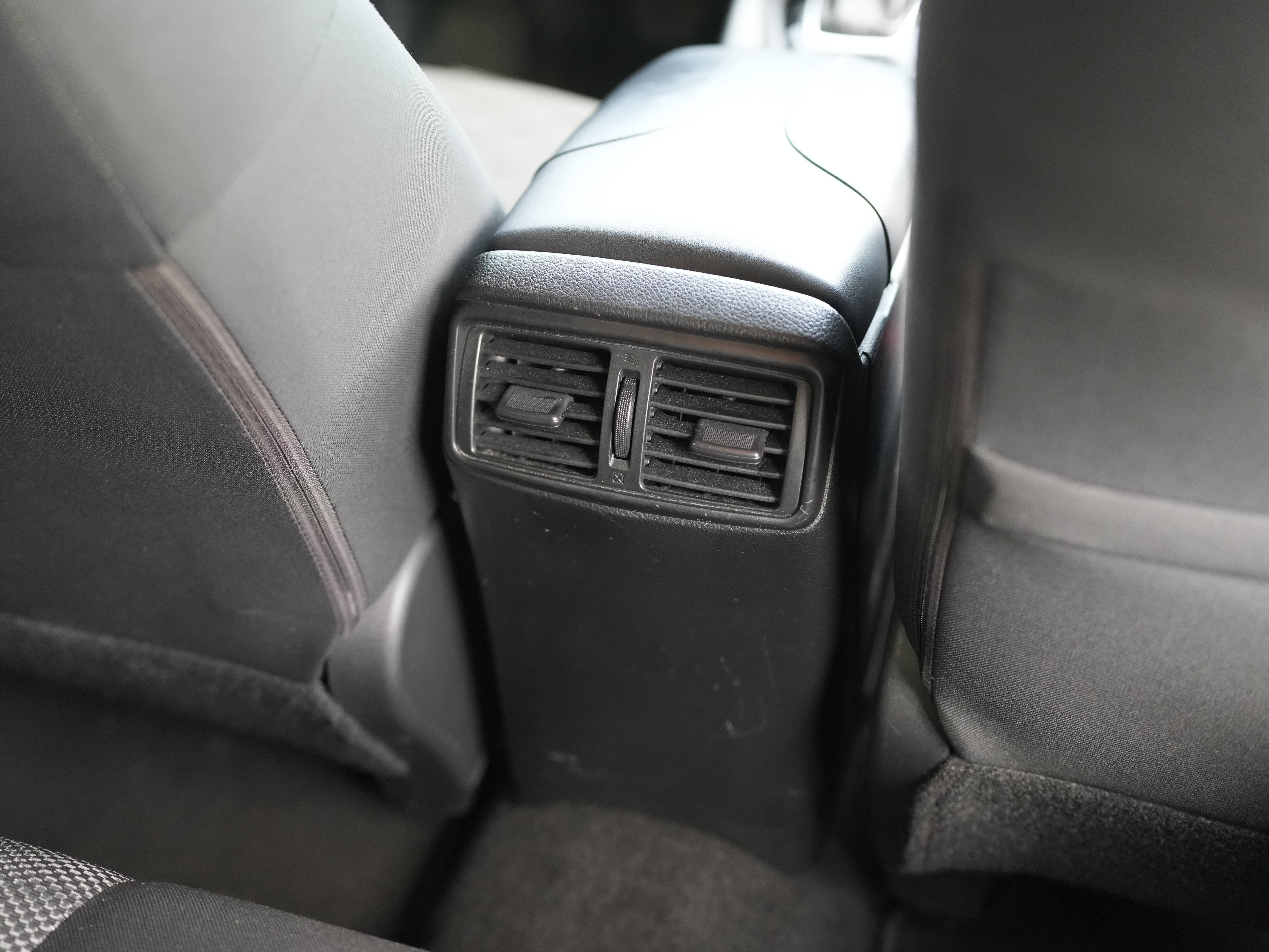 2017 Nissan Rogue Sport SV