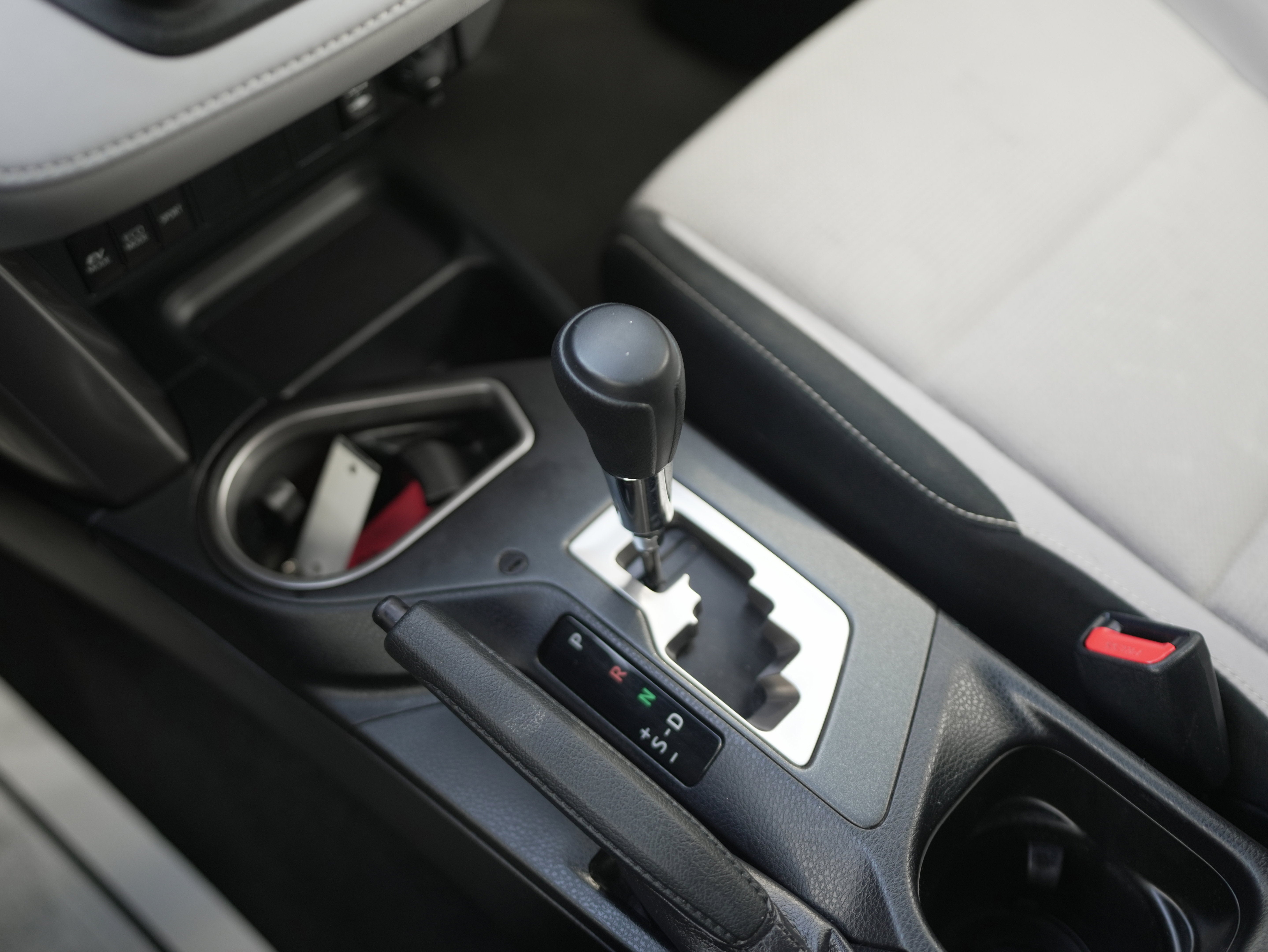 2016 Toyota RAV4 Hybrid XLE