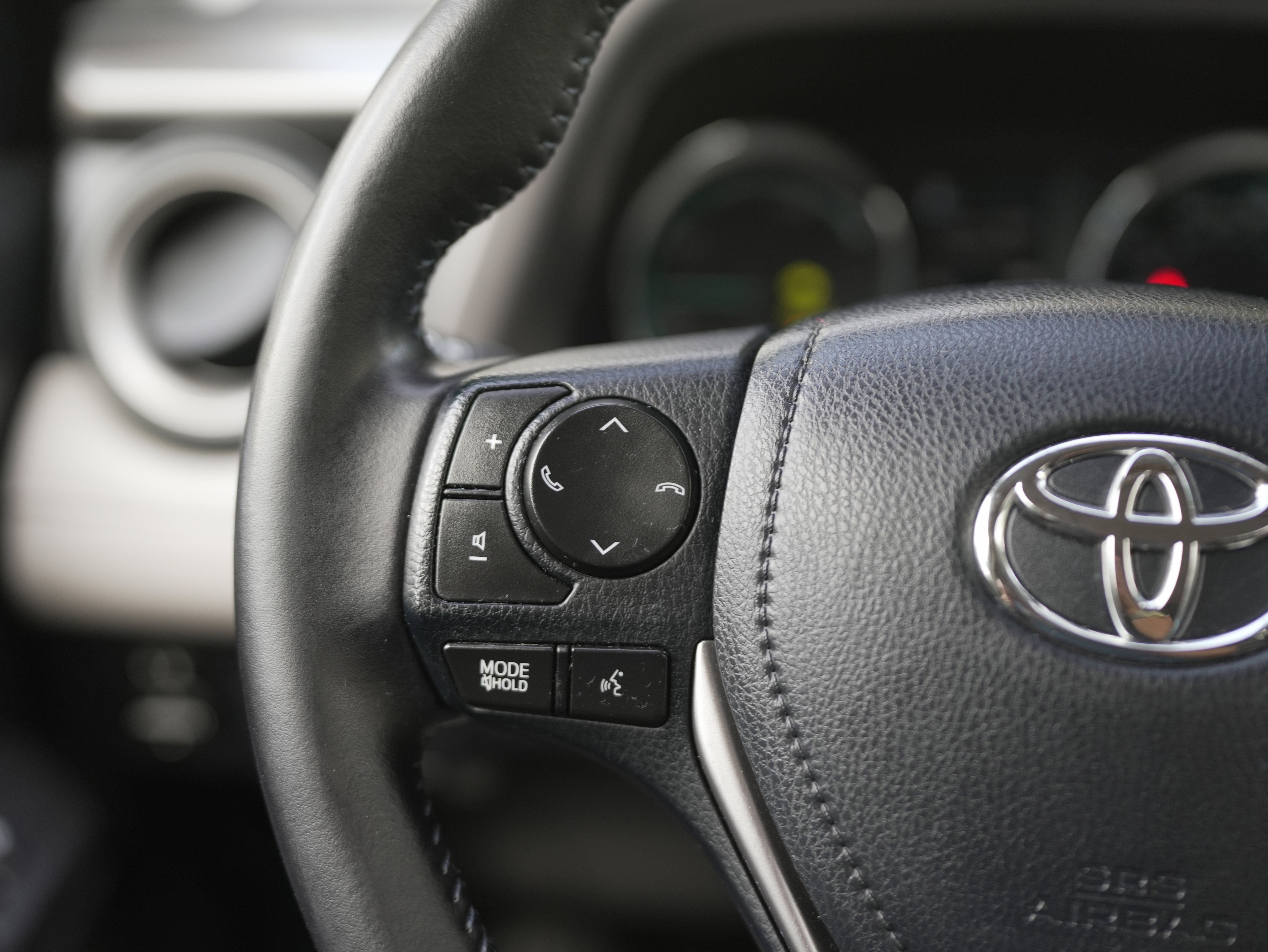 2016 Toyota RAV4 Hybrid XLE