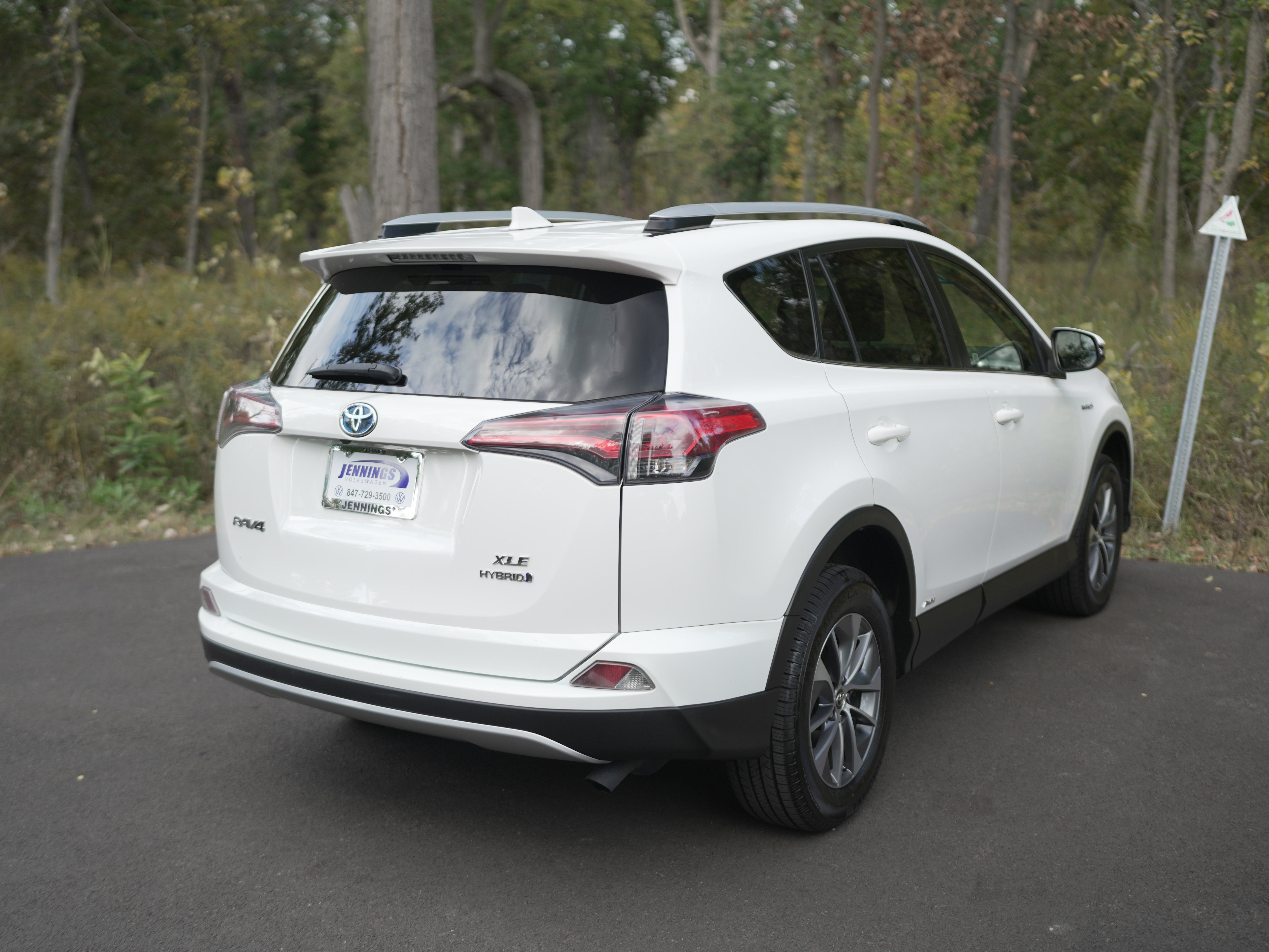 2016 Toyota RAV4 Hybrid XLE