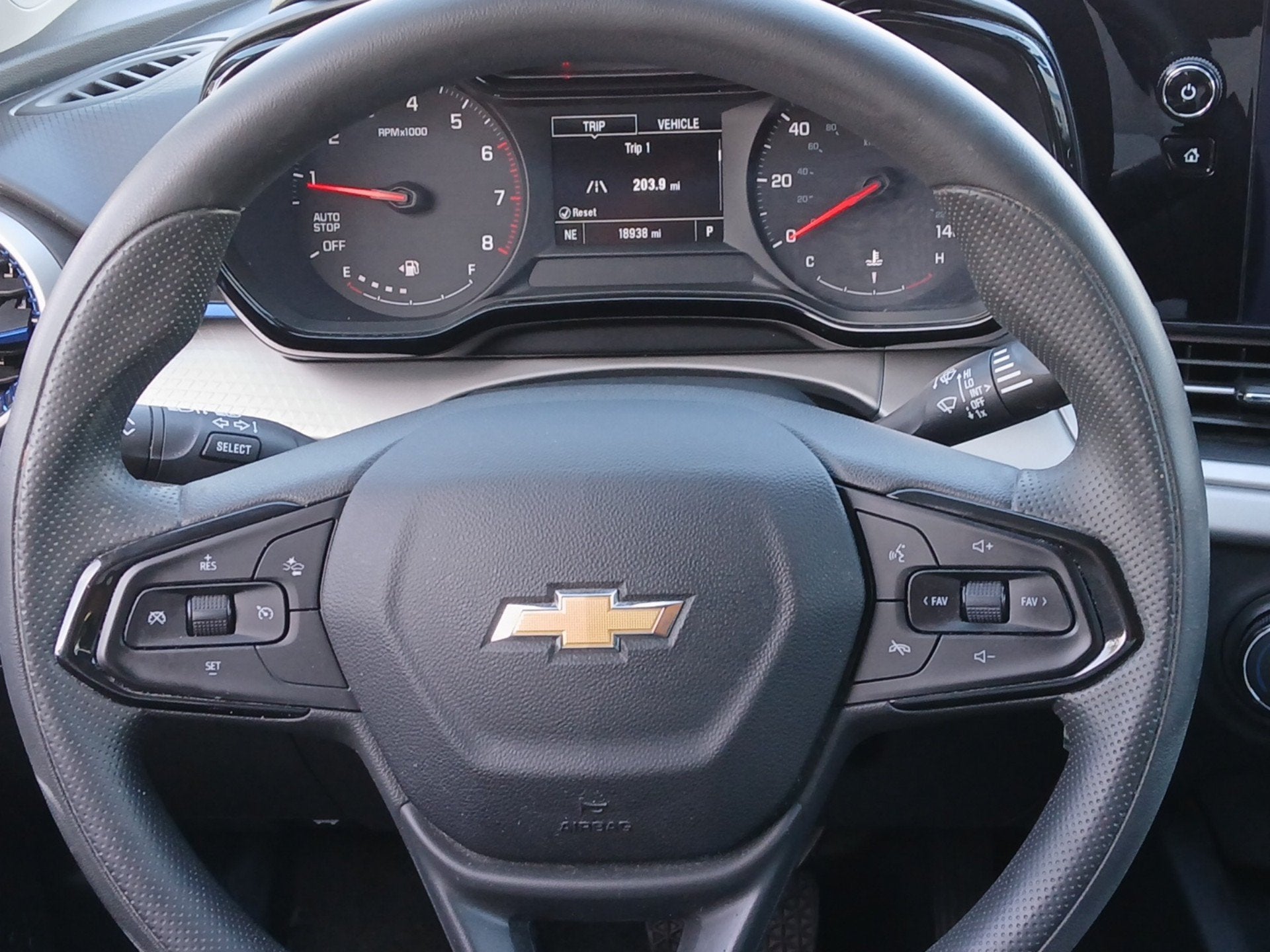 2024 Chevrolet Trax LS - Photo 11
