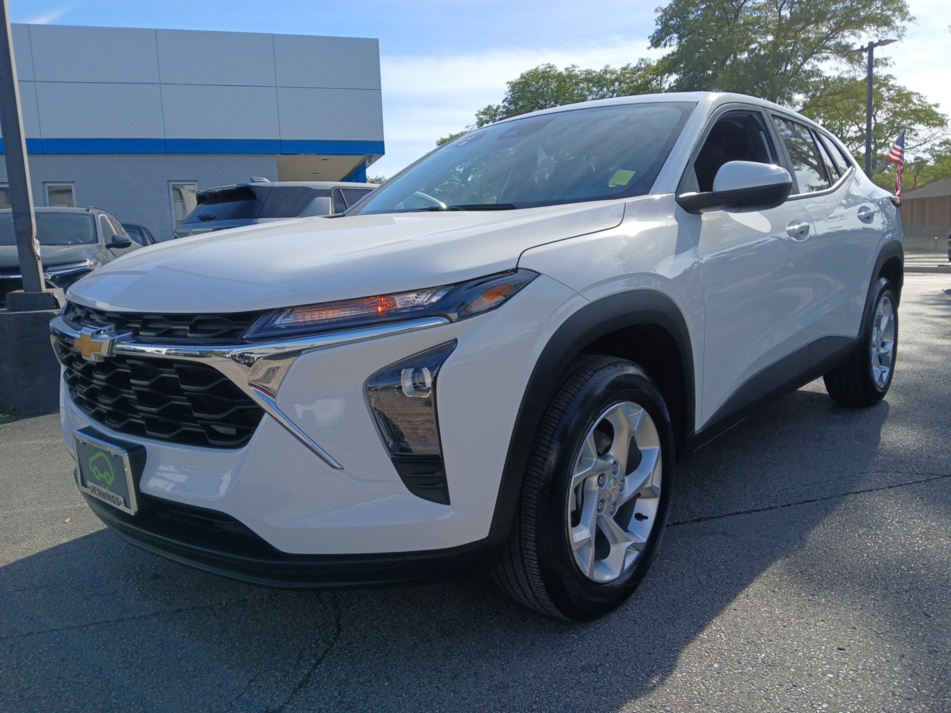 2024 Chevrolet Trax LS - Photo 6