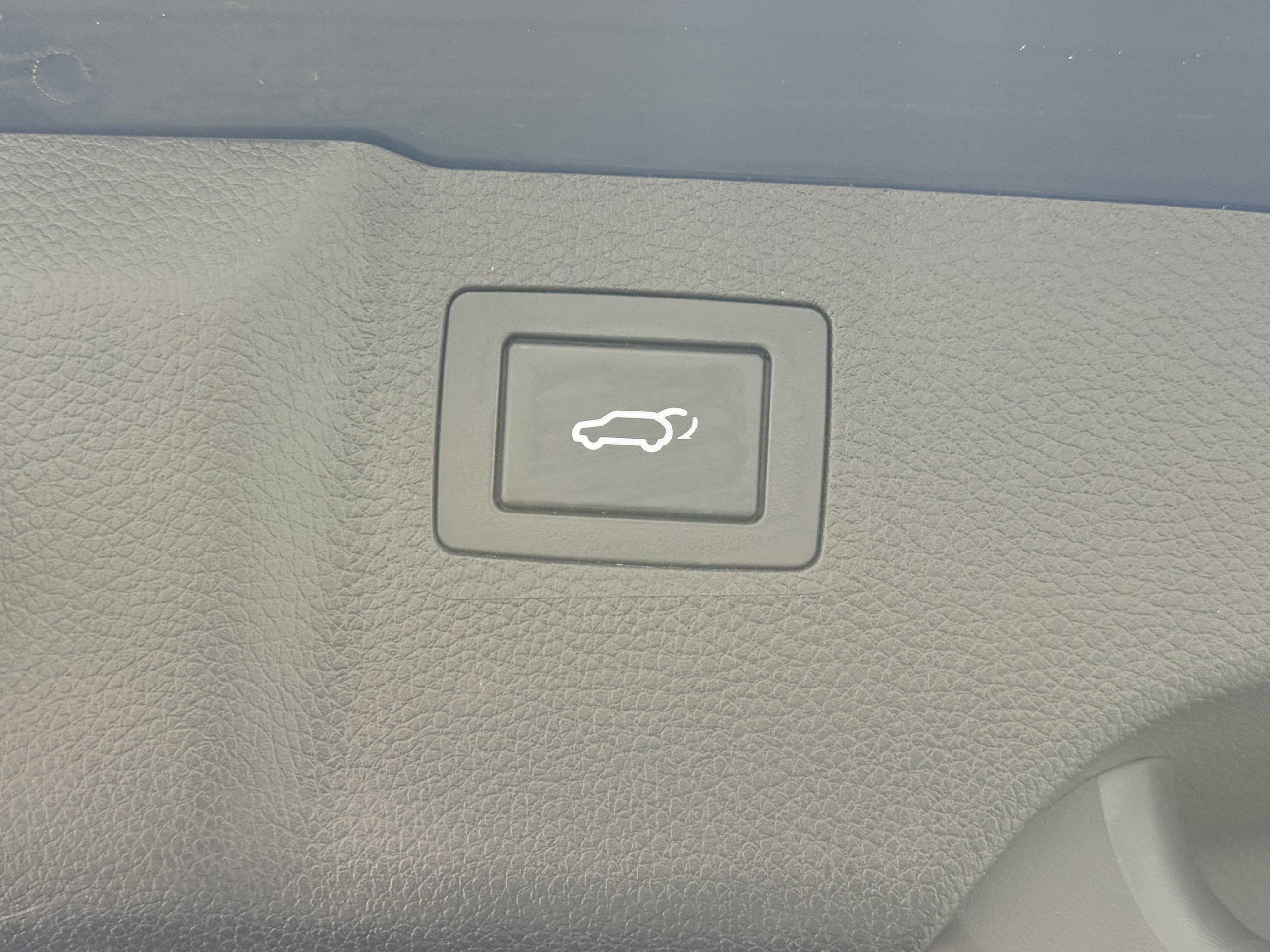 2017 Hyundai Santa Fe SE Ultimate