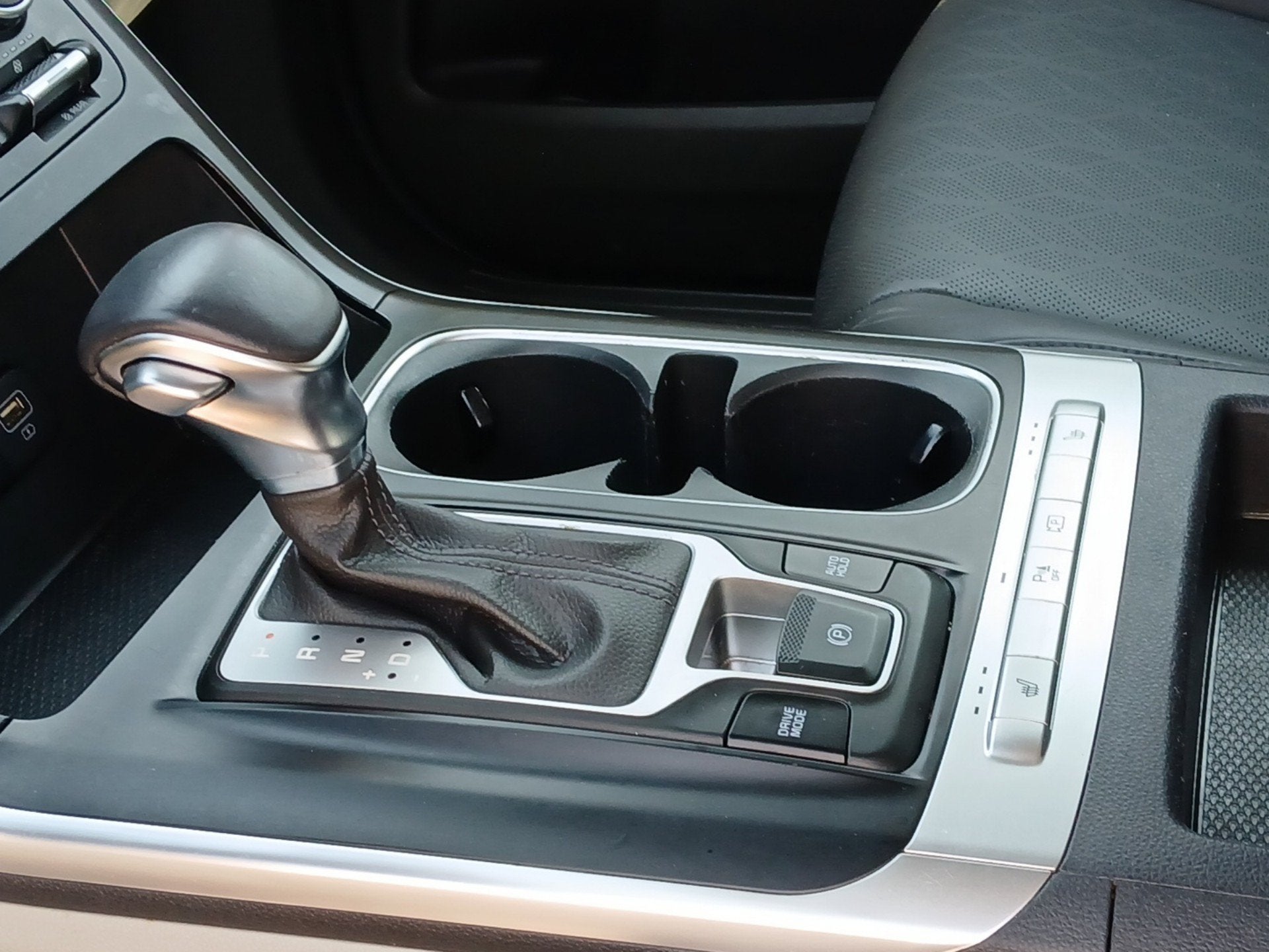 2024 Kia Carnival MPV LX Seat Package