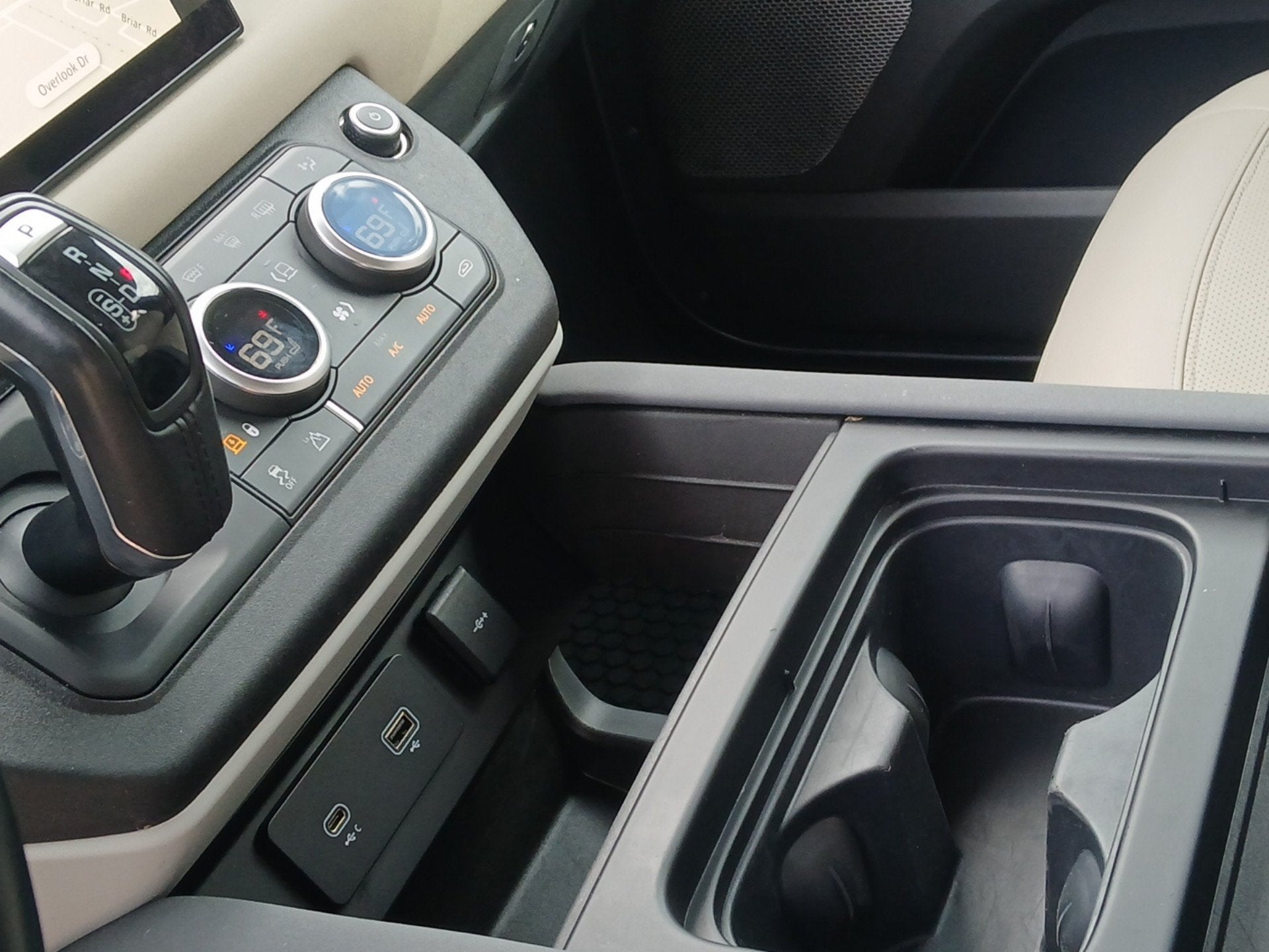 2023 Land Rover Defender 130 S