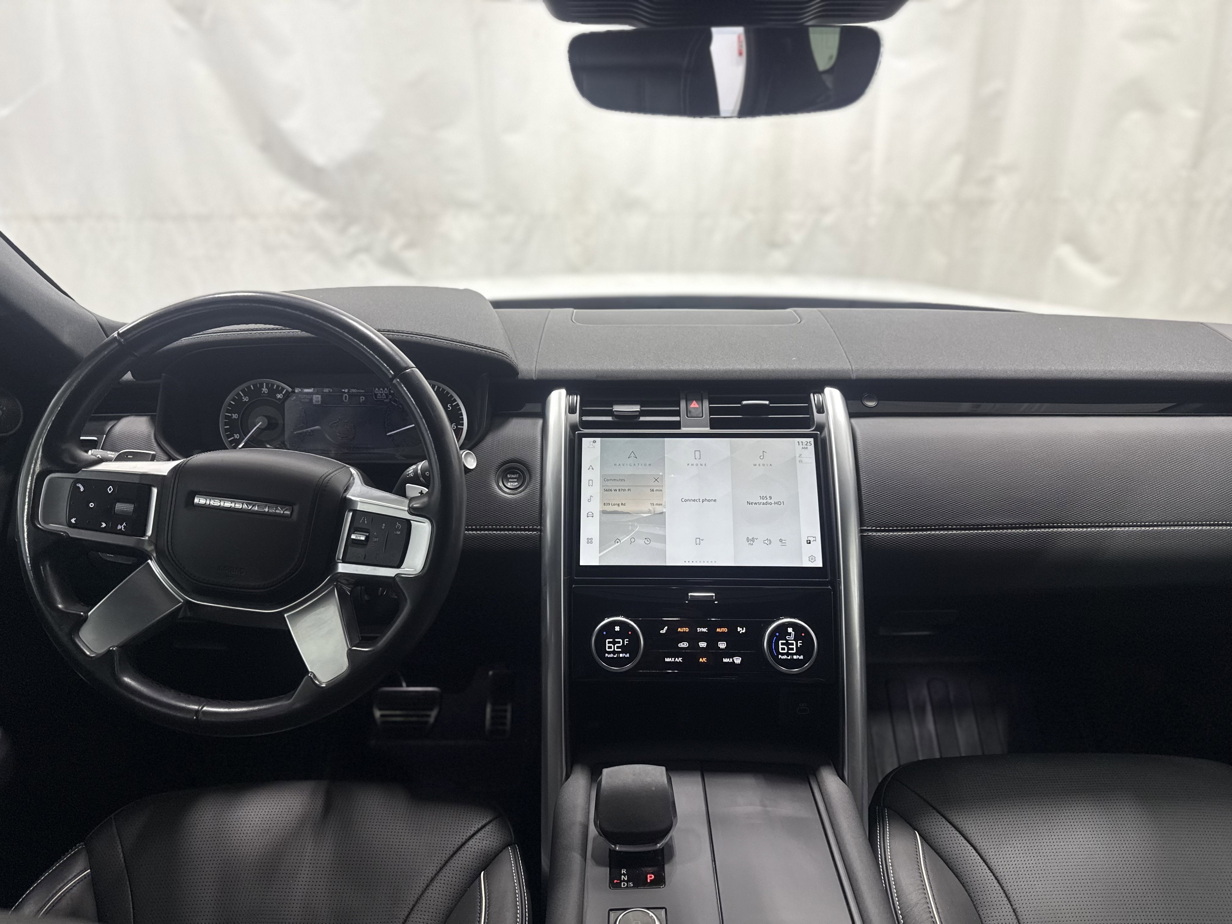 2023 Land Rover Discovery Metropolitan Edition