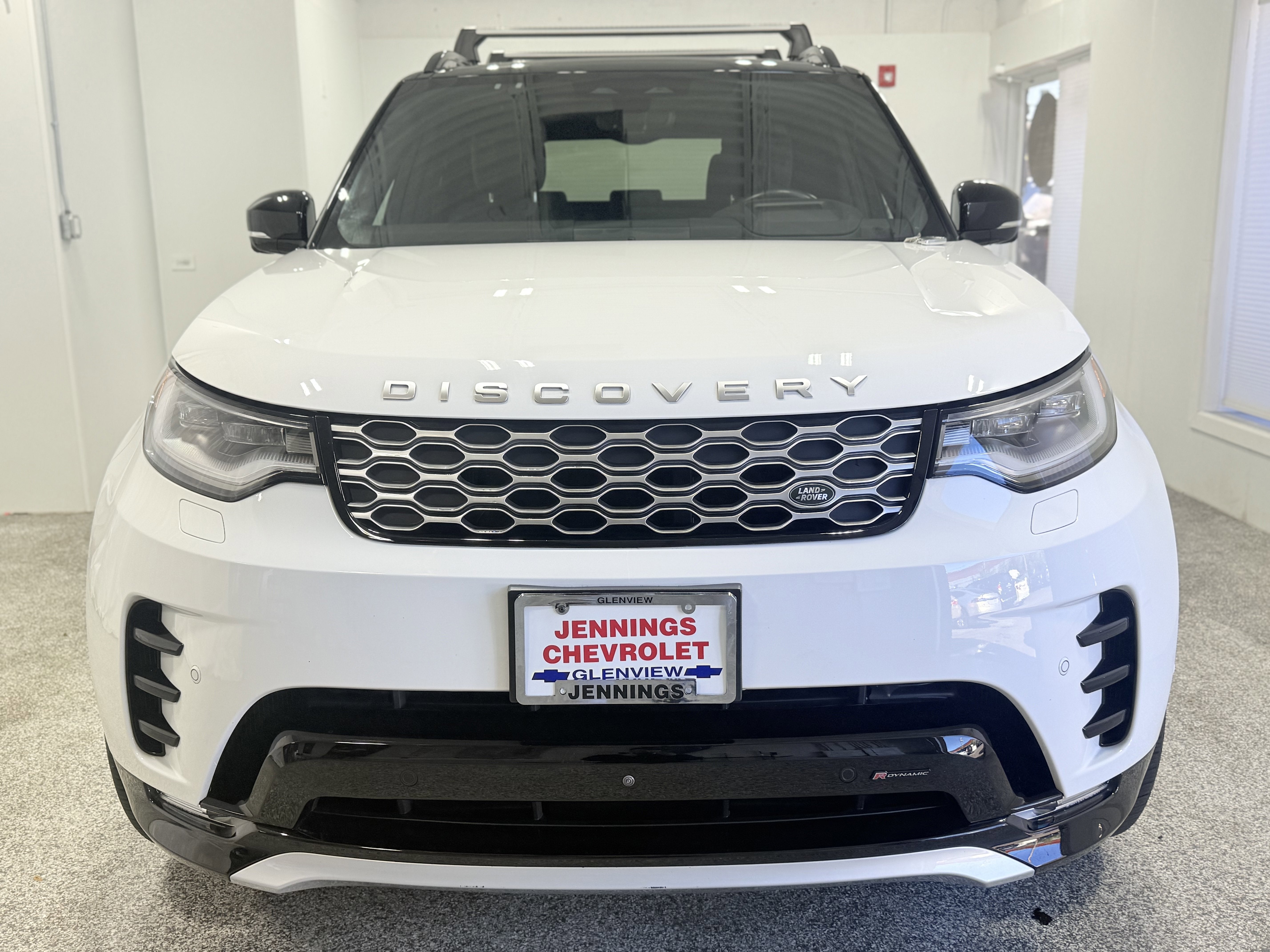 2023 Land Rover Discovery Metropolitan Edition