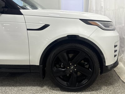 2023 Land Rover Discovery Metropolitan Edition