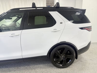 2023 Land Rover Discovery Metropolitan Edition