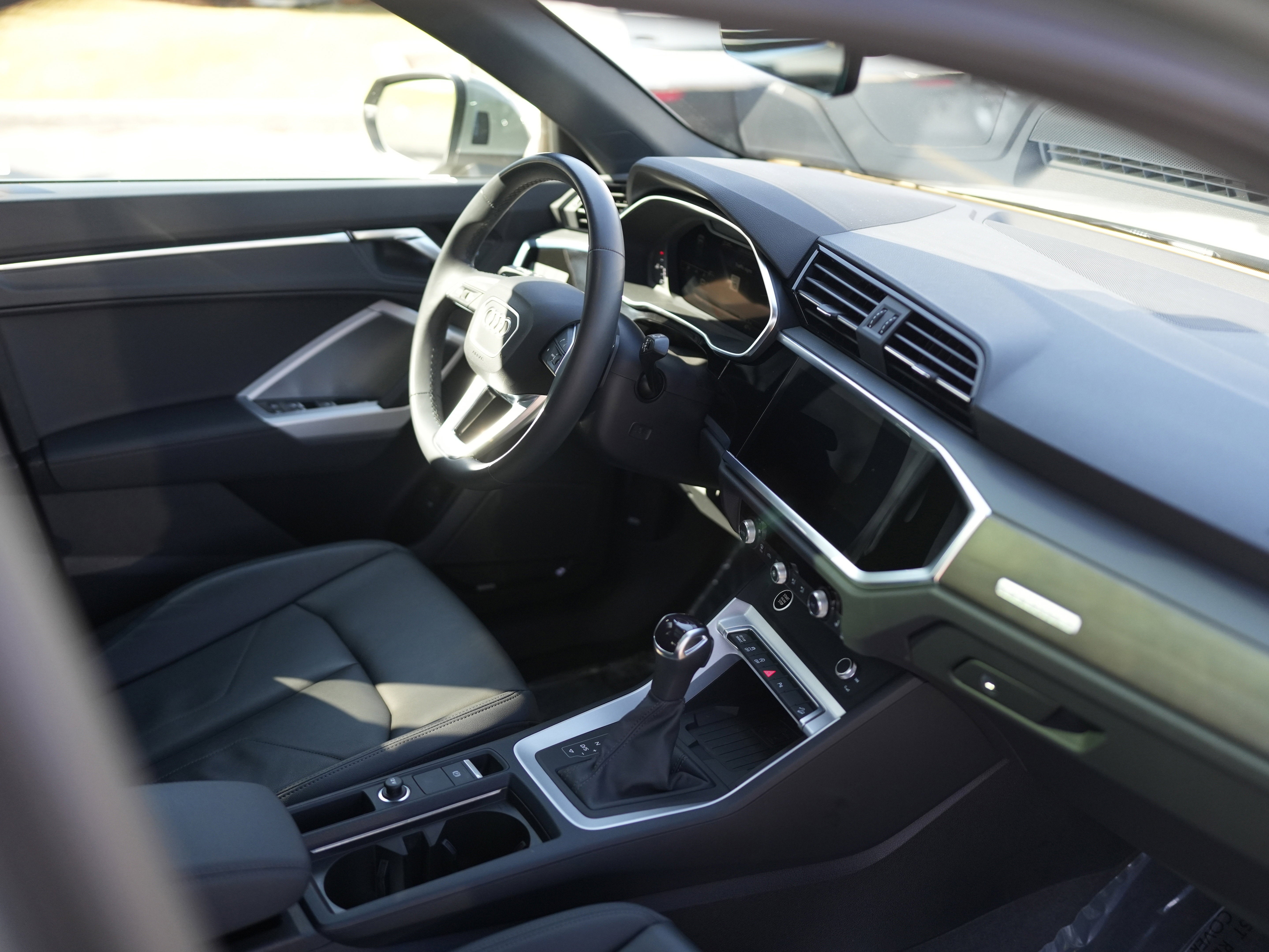 2024 Audi Q3 S line Premium Plus