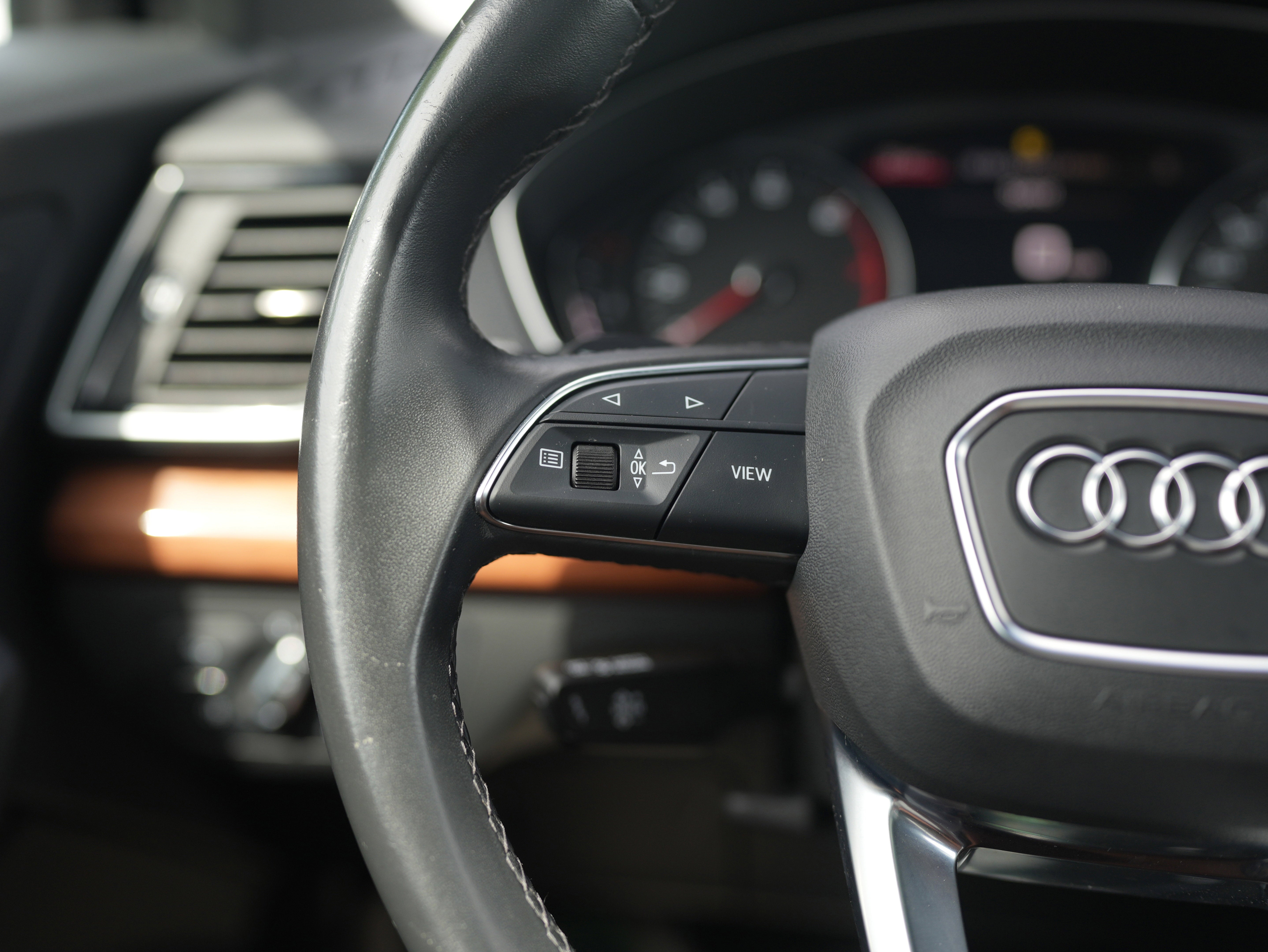 2022 Audi Q5 Premium 45 TFSI S line quattro S tronic