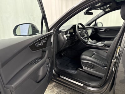 2024 Audi Q7 Premium Plus