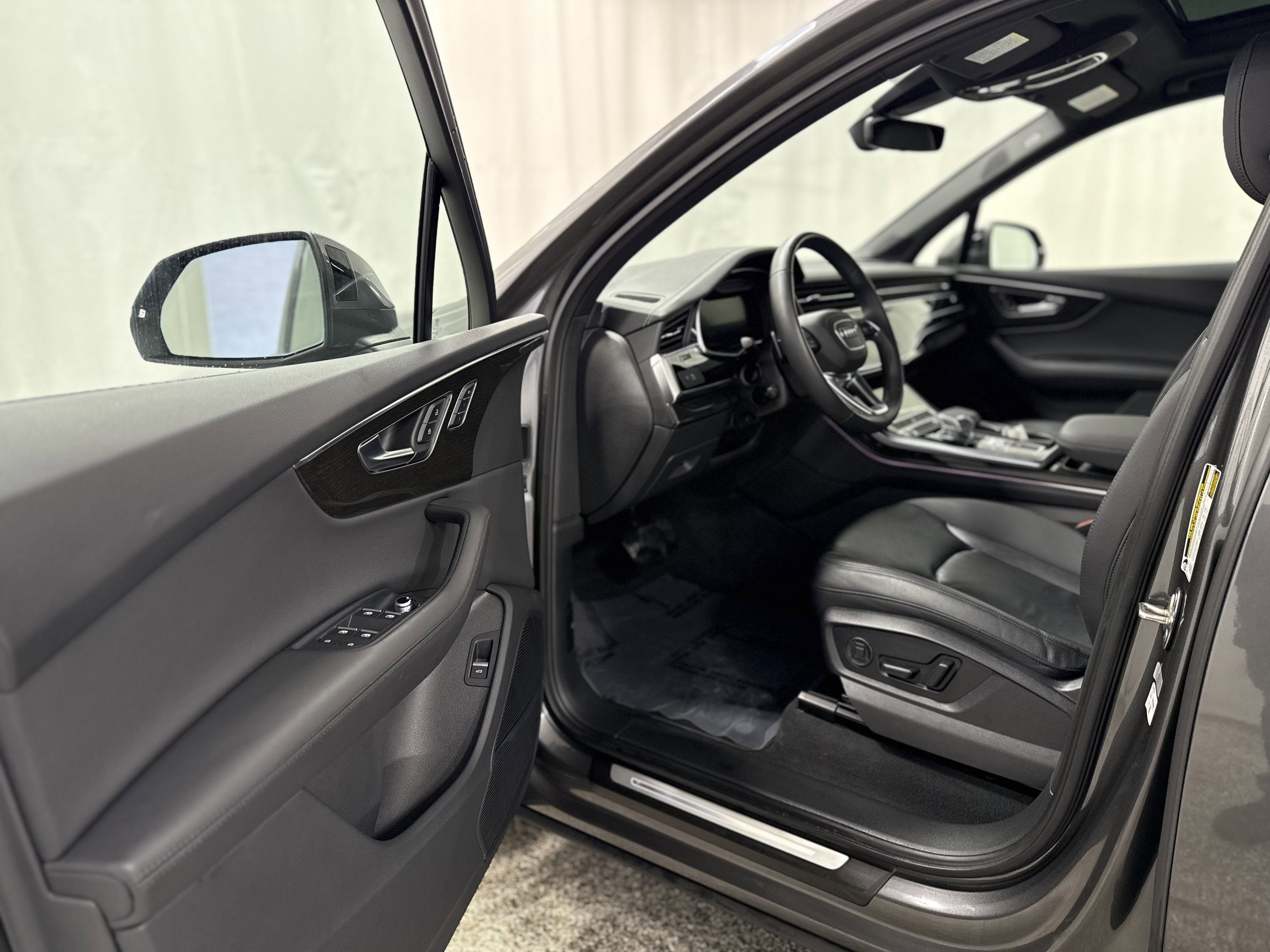 2024 Audi Q7 Premium Plus