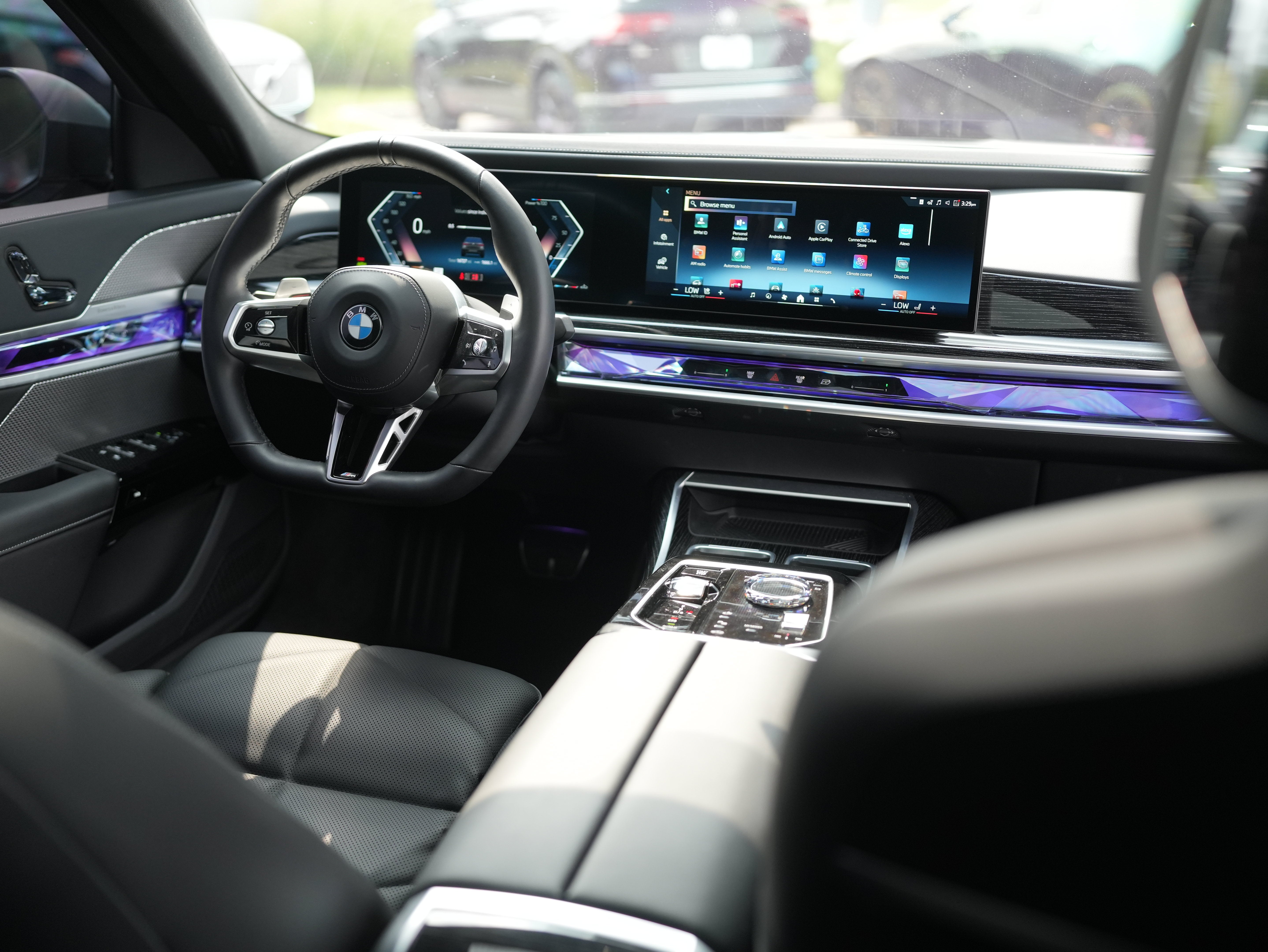 2025 BMW 740i 740i