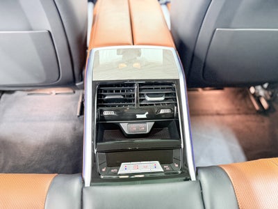 2020 BMW 8 Series 840i