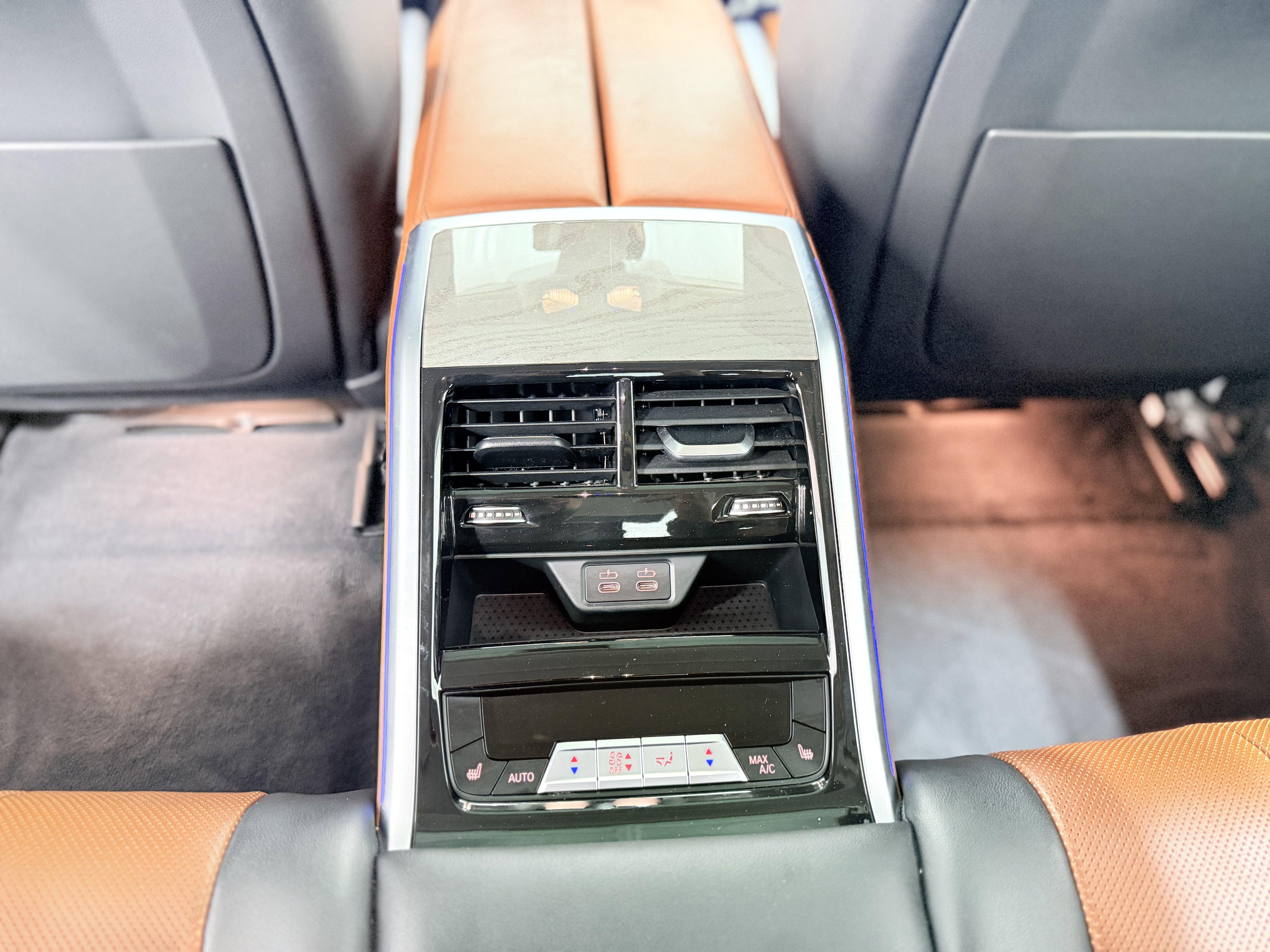 2020 BMW 8 Series 840i