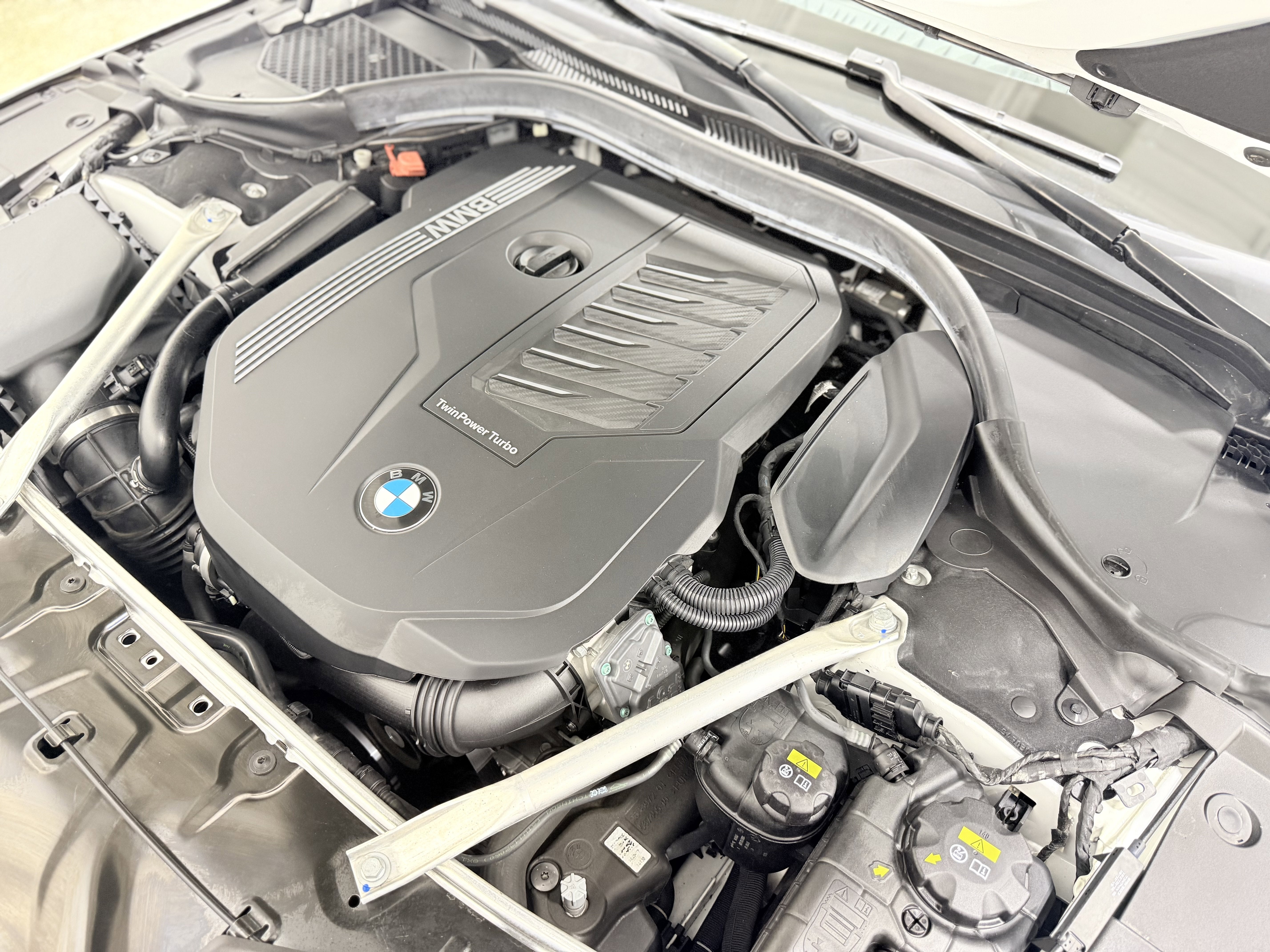 2020 BMW 8 Series 840i