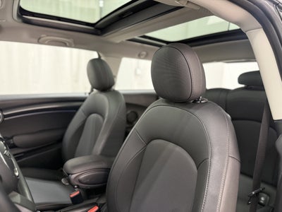 2023 MINI Hardtop 2 Door Cooper