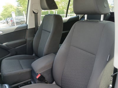 2015 Volkswagen Tiguan S