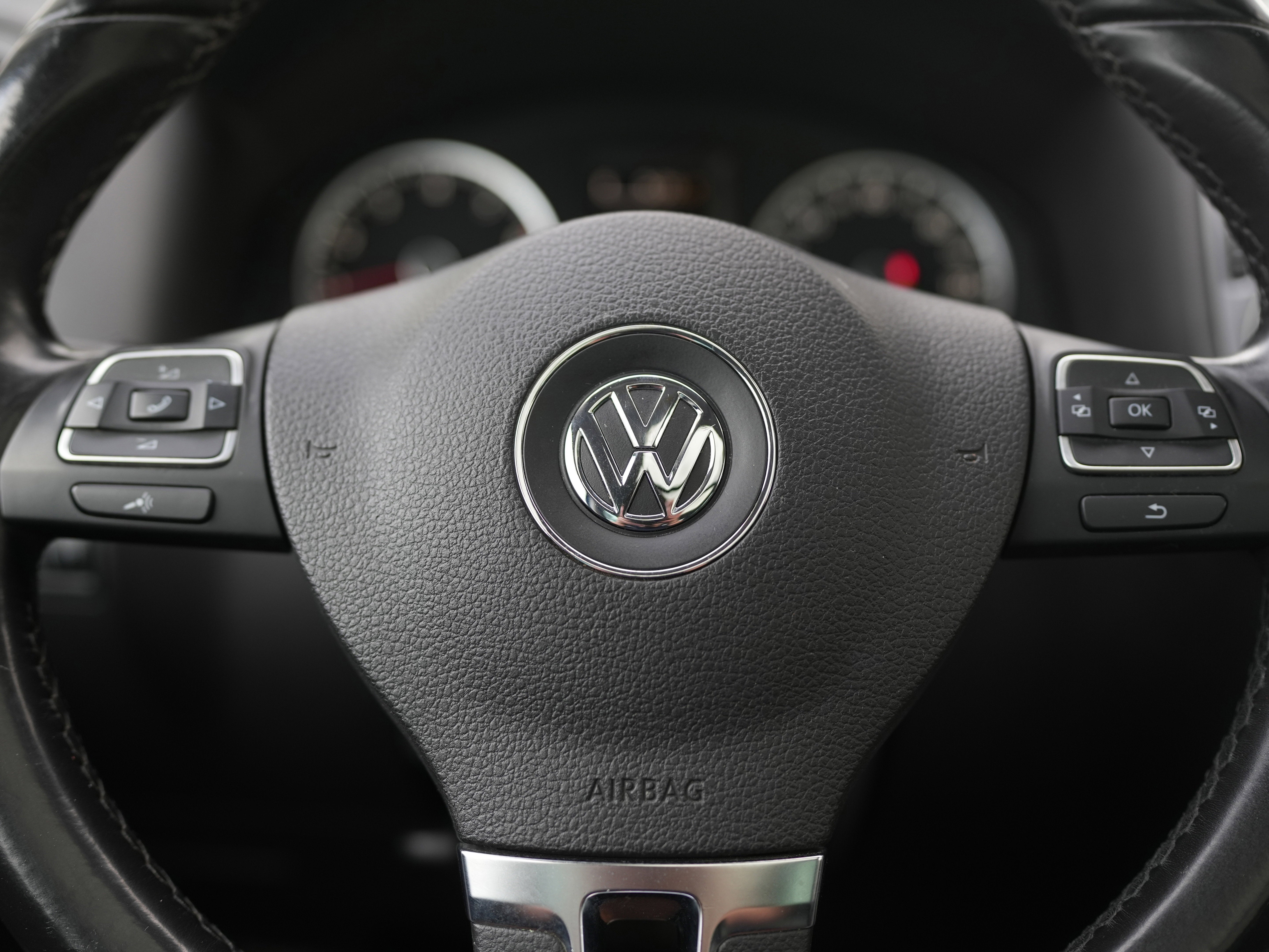 2012 Volkswagen Tiguan SEL