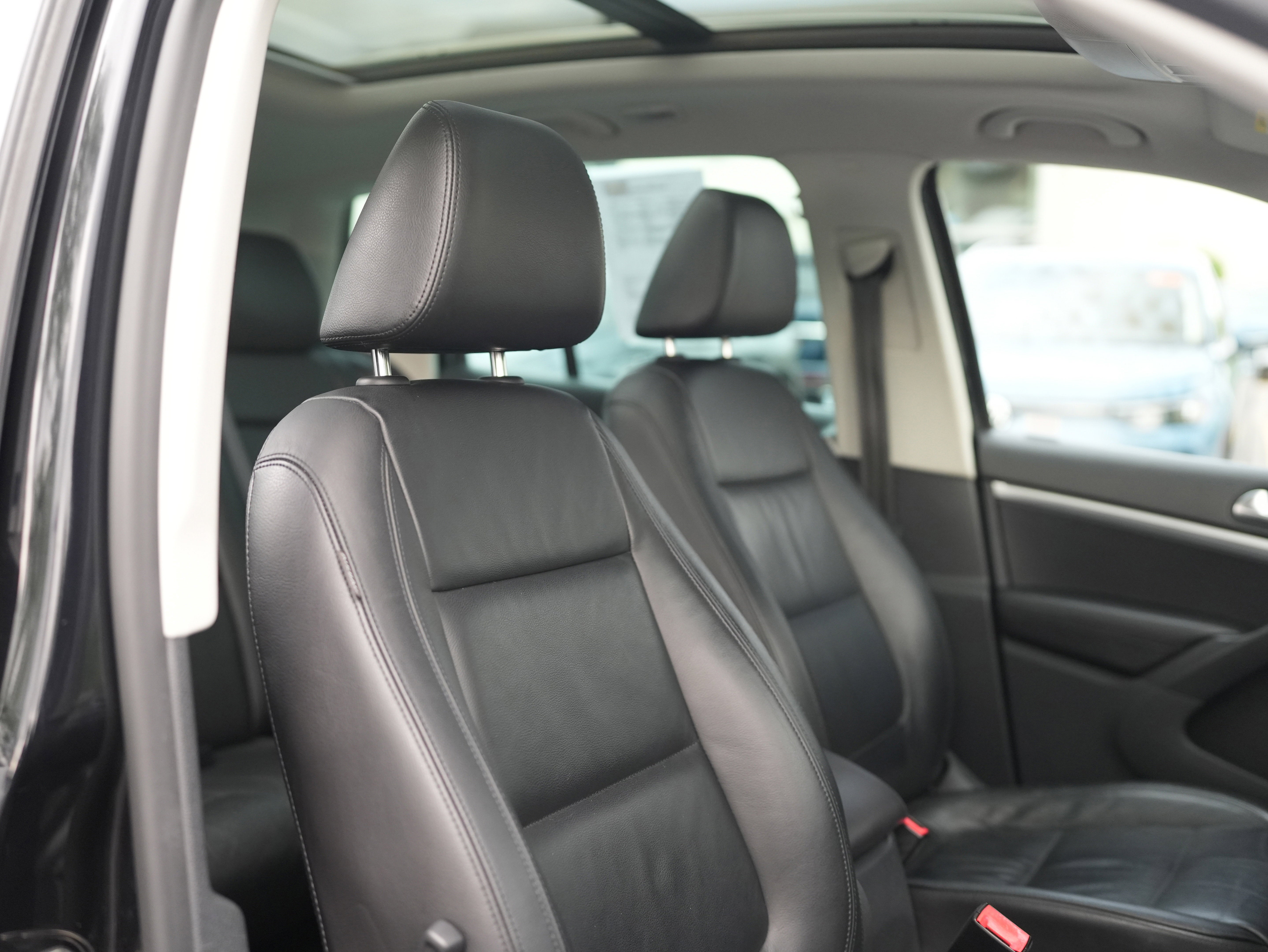 2012 Volkswagen Tiguan SEL