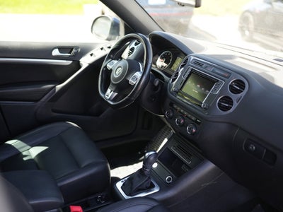 2016 Volkswagen Tiguan R-Line