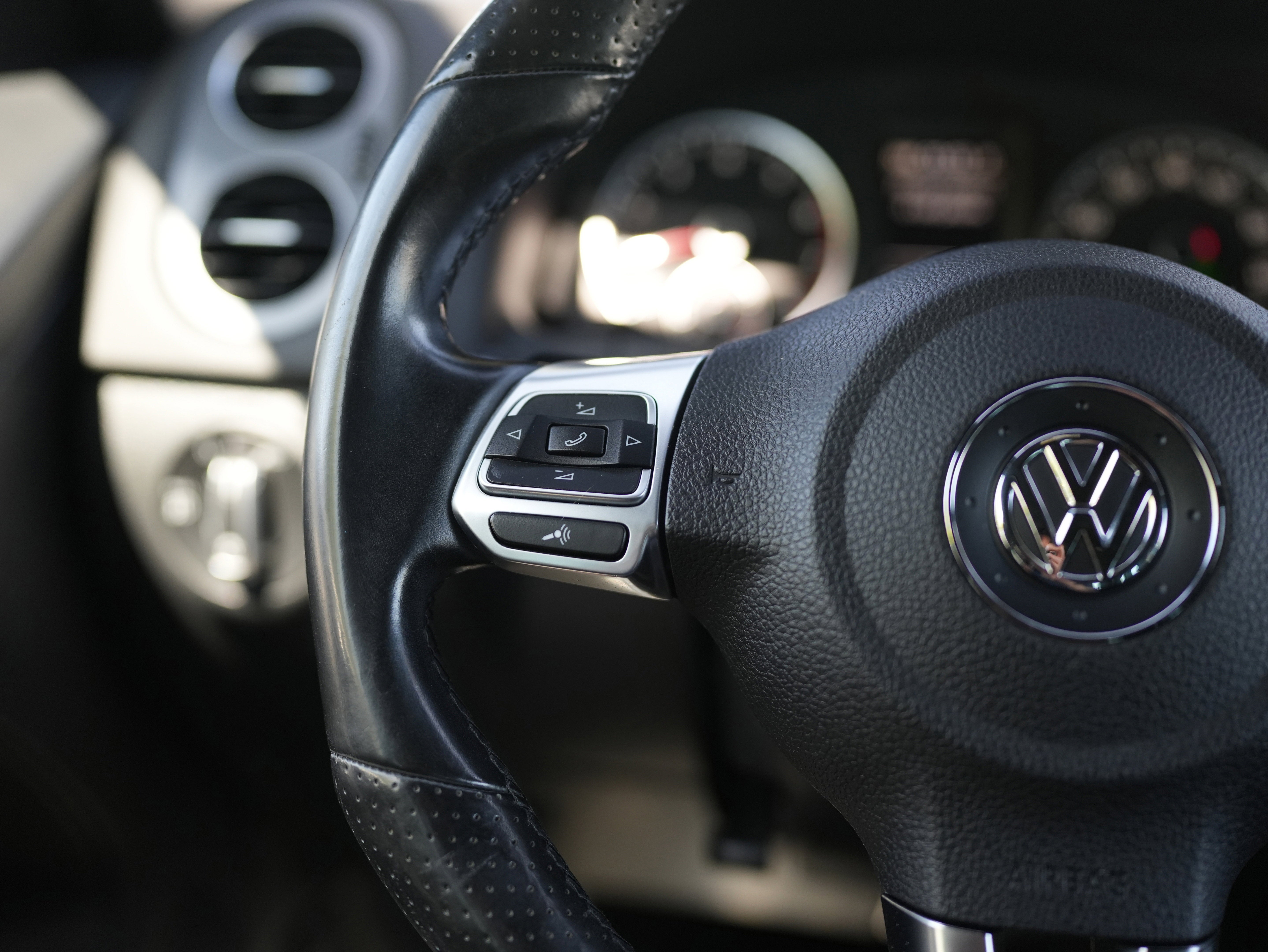2016 Volkswagen Tiguan R-Line