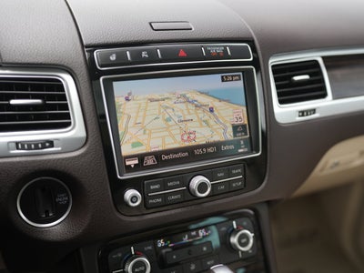 2015 Volkswagen Touareg Sport w/Technology
