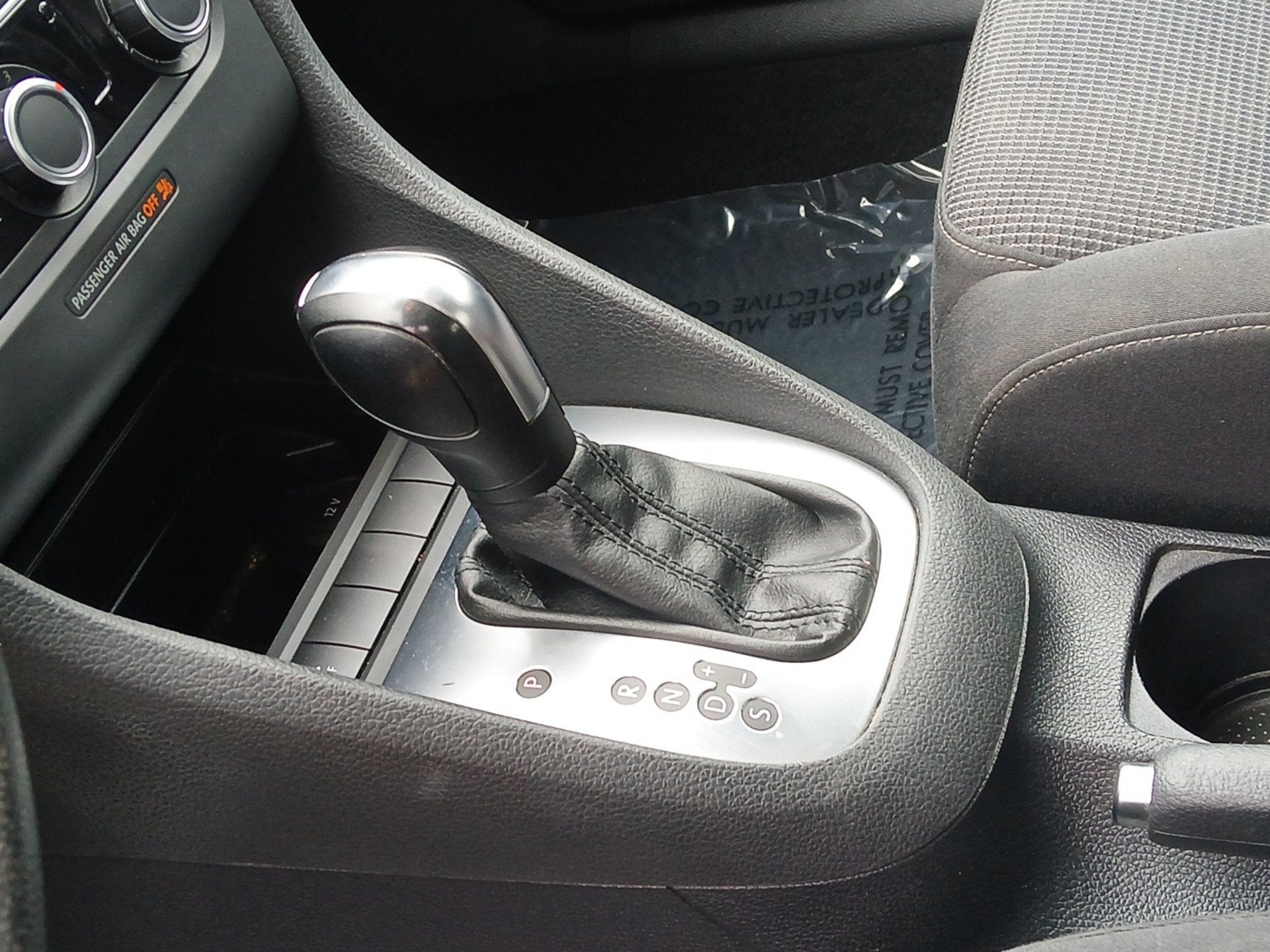 2012 Volkswagen Golf 2.5L 4-Door
