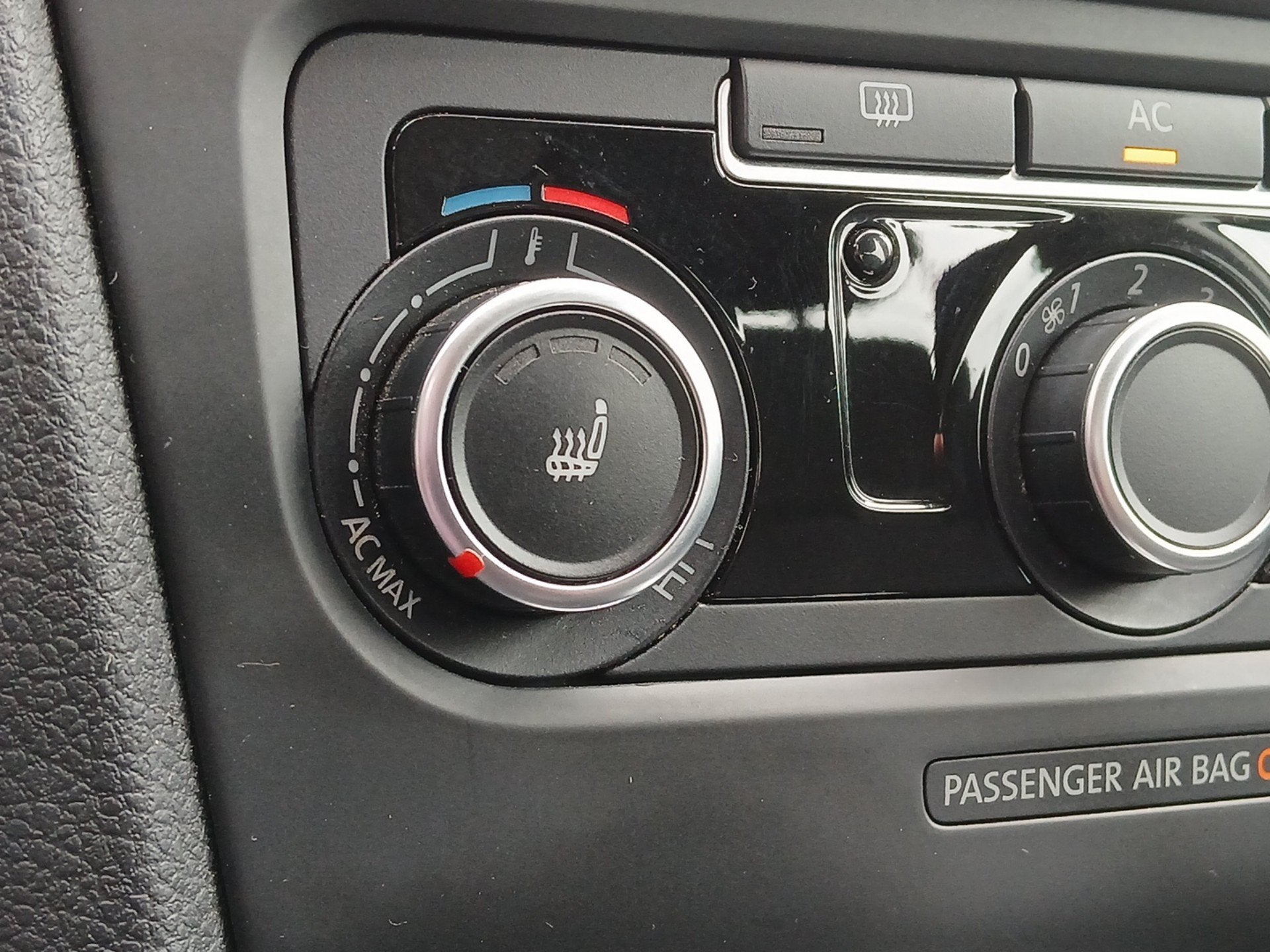 2012 Volkswagen Golf 2.5L 4-Door