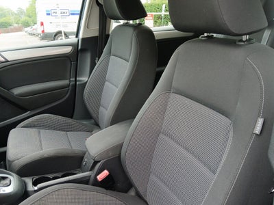 2012 Volkswagen Golf 2.5L 4-Door