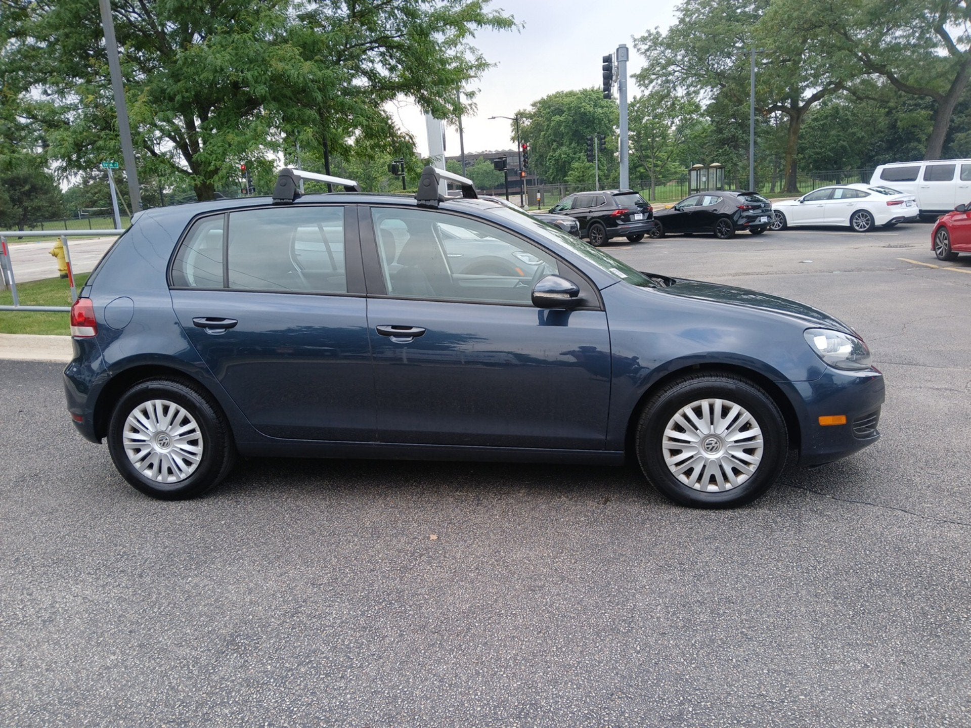 2012 Volkswagen Golf 2.5L 4-Door