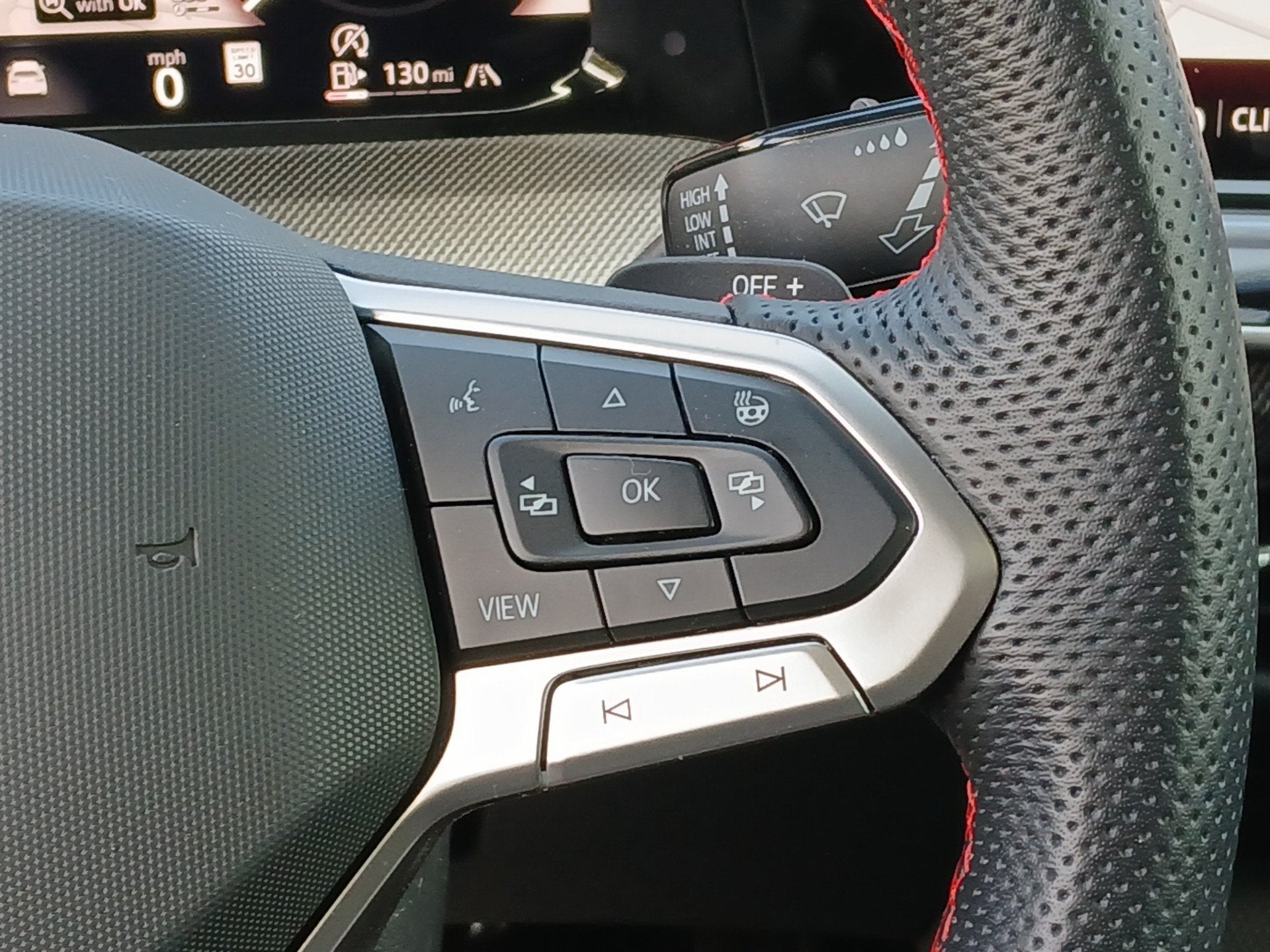 2025 Volkswagen Golf GTI SE