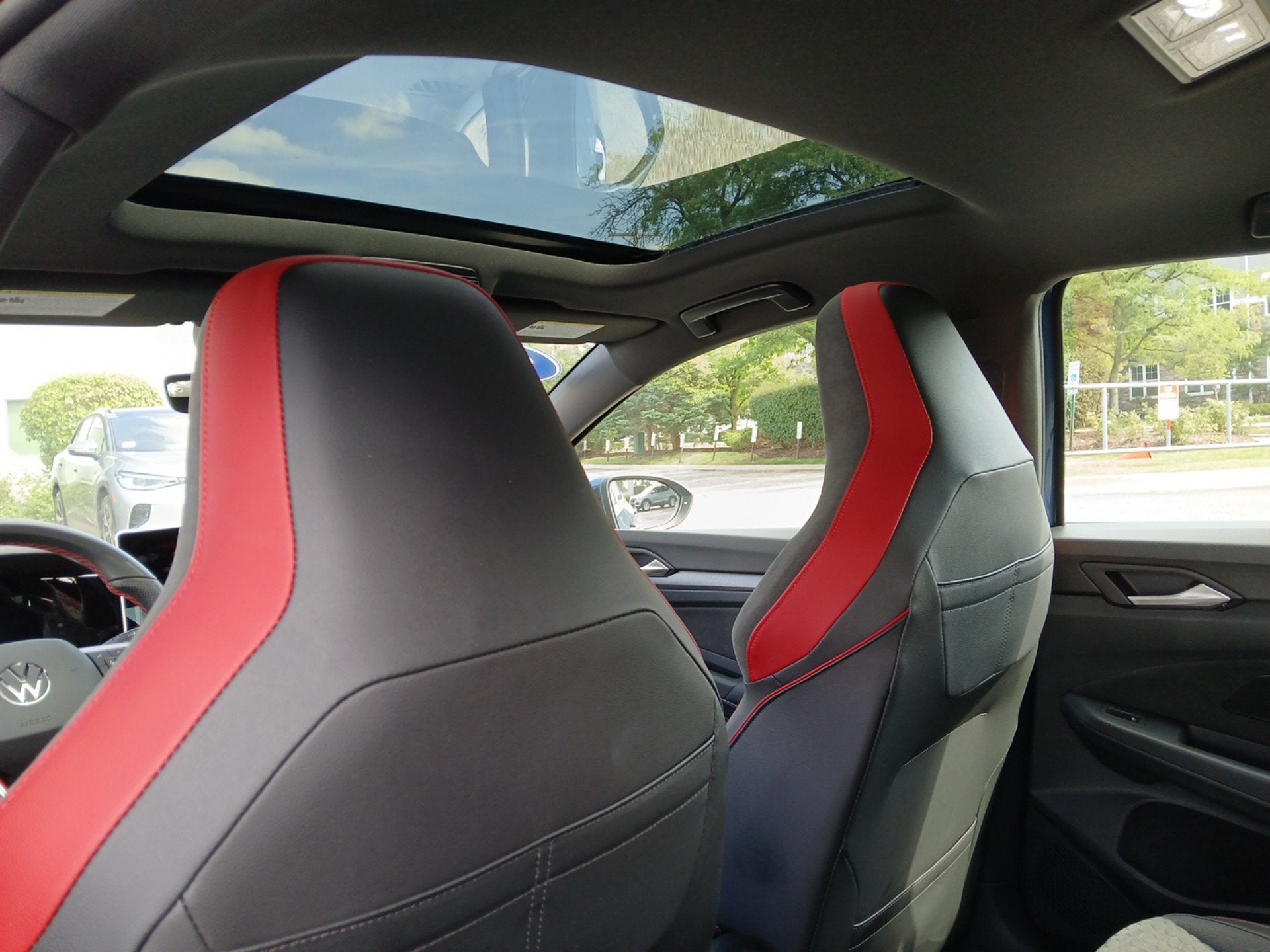 2025 Volkswagen Golf GTI SE