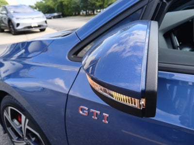 2025 Volkswagen Golf GTI SE