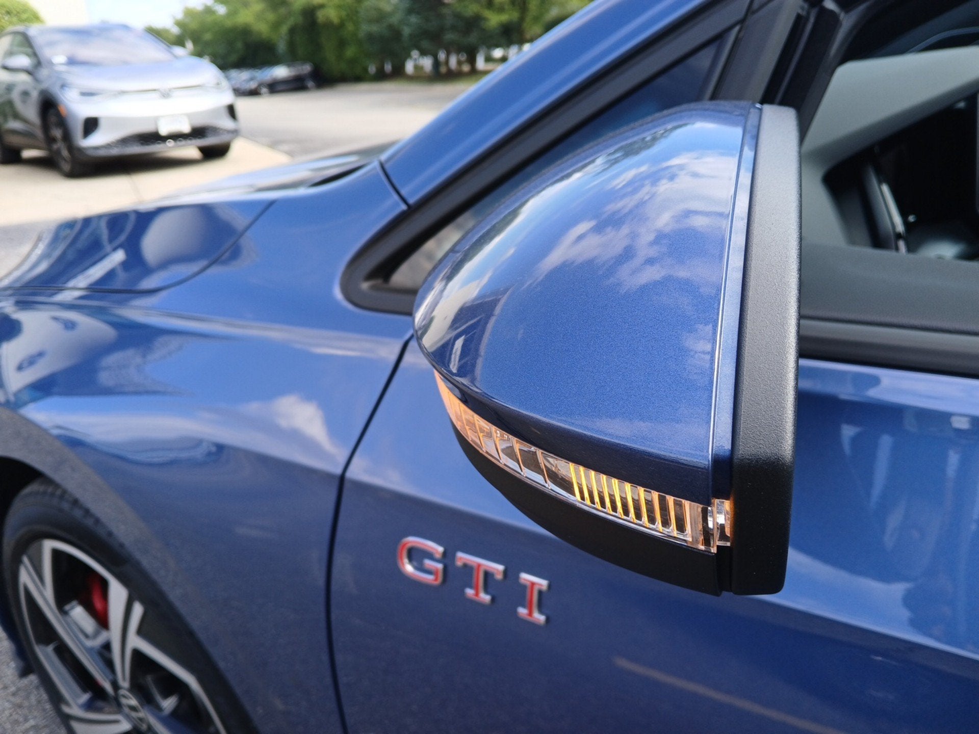 2025 Volkswagen Golf GTI SE
