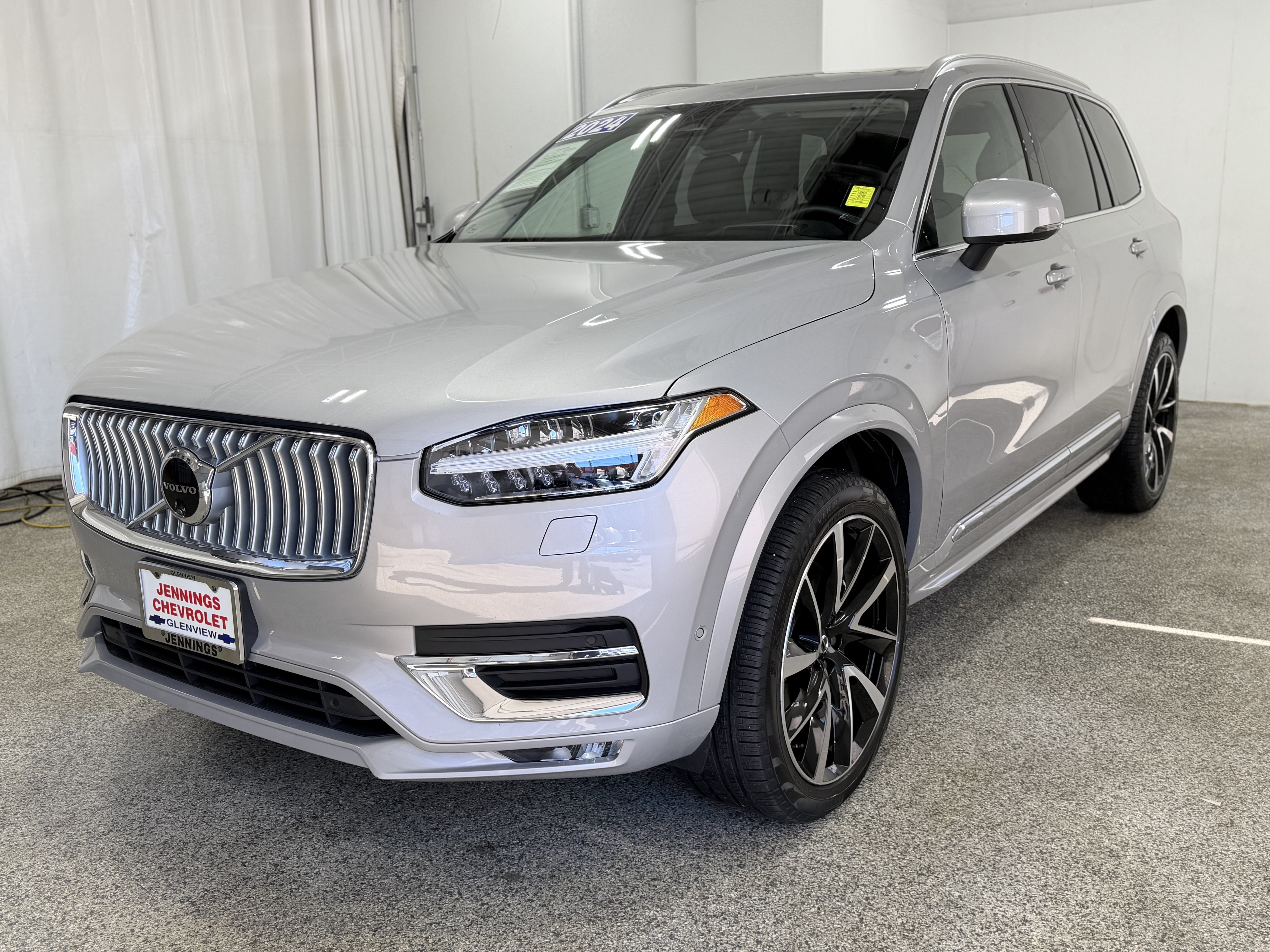 2024 Volvo XC90 B6 Ultimate Bright Theme 6-Seater