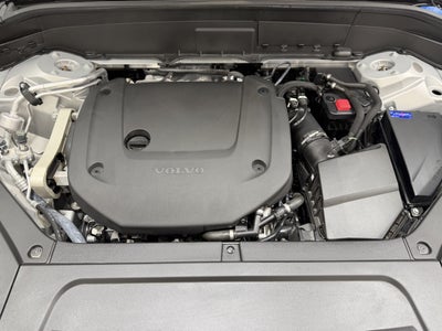 2024 Volvo XC90 B6 Ultimate Bright Theme 6-Seater