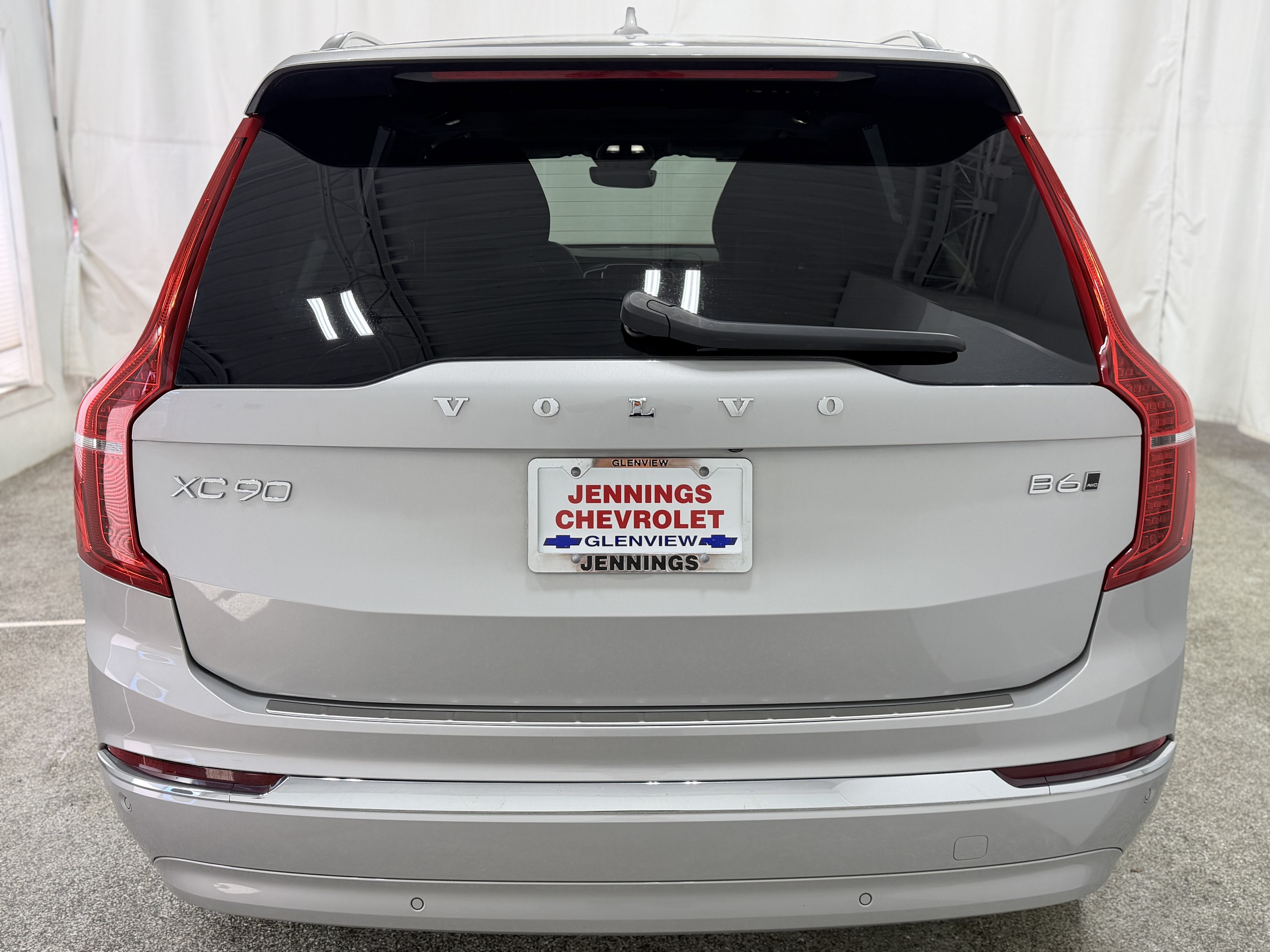 2024 Volvo XC90 B6 Ultimate Bright Theme 6-Seater