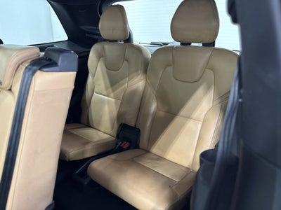 2017 Volvo XC90 Momentum
