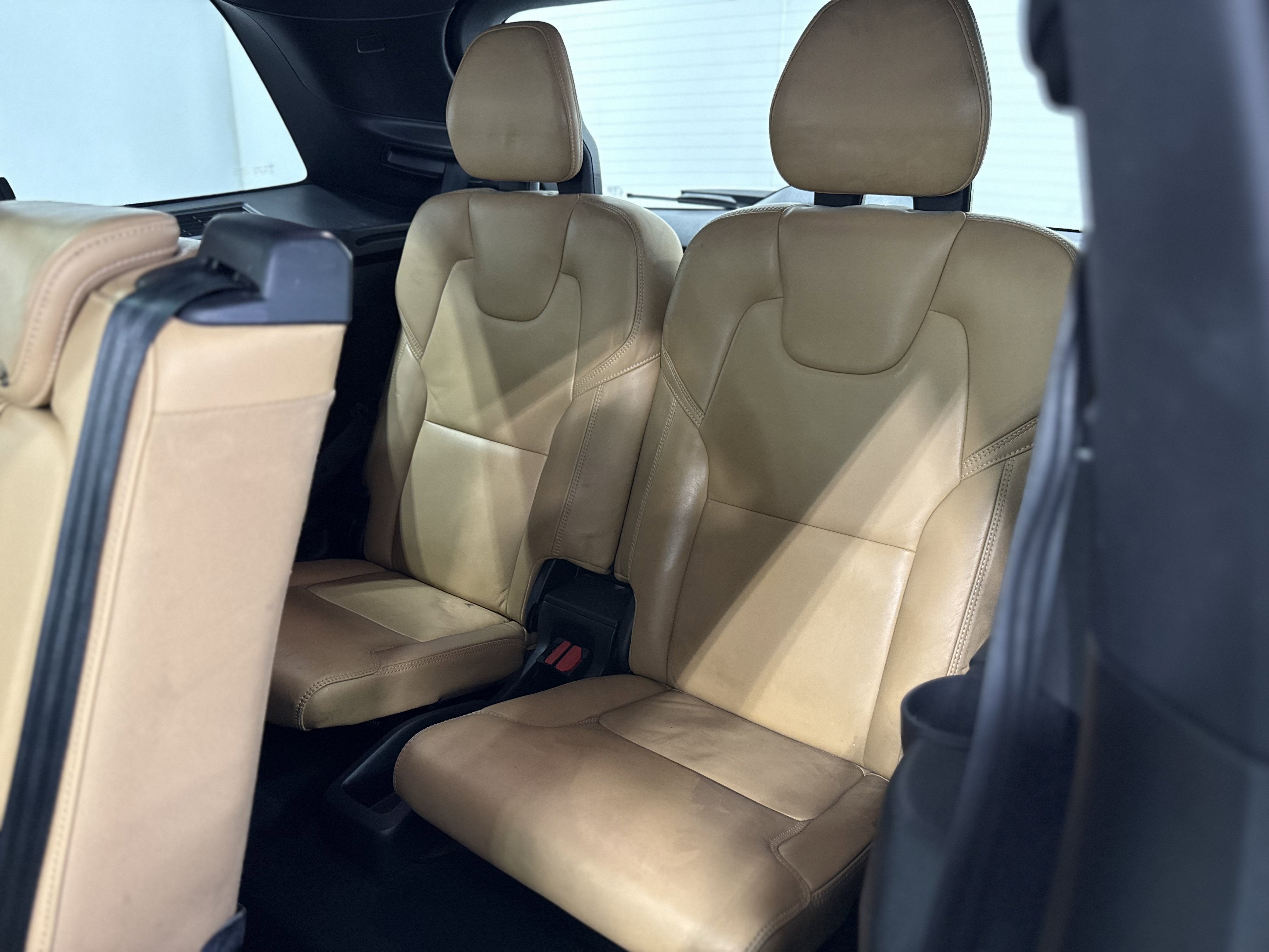 2017 Volvo XC90 Momentum