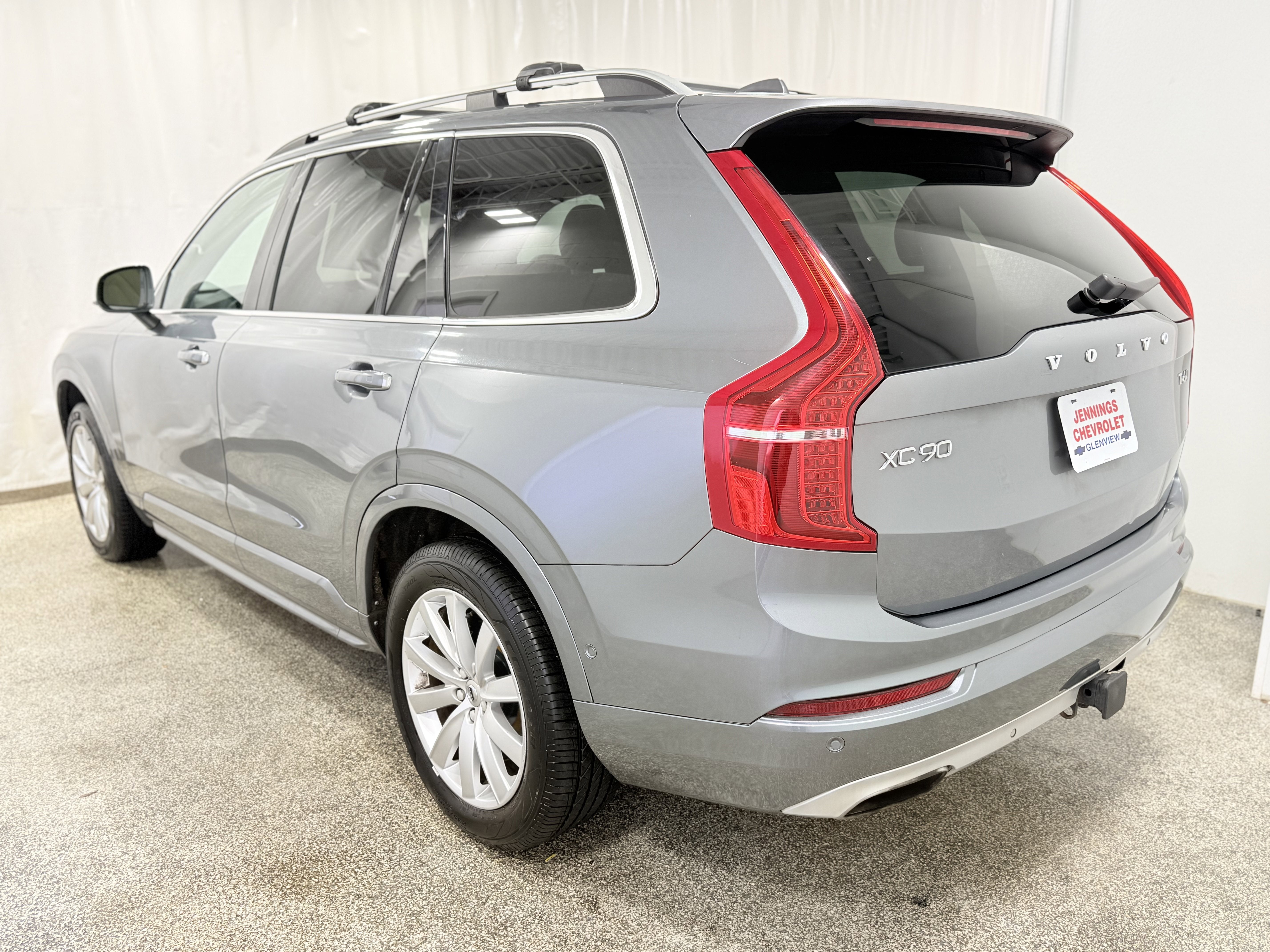 2017 Volvo XC90 Momentum