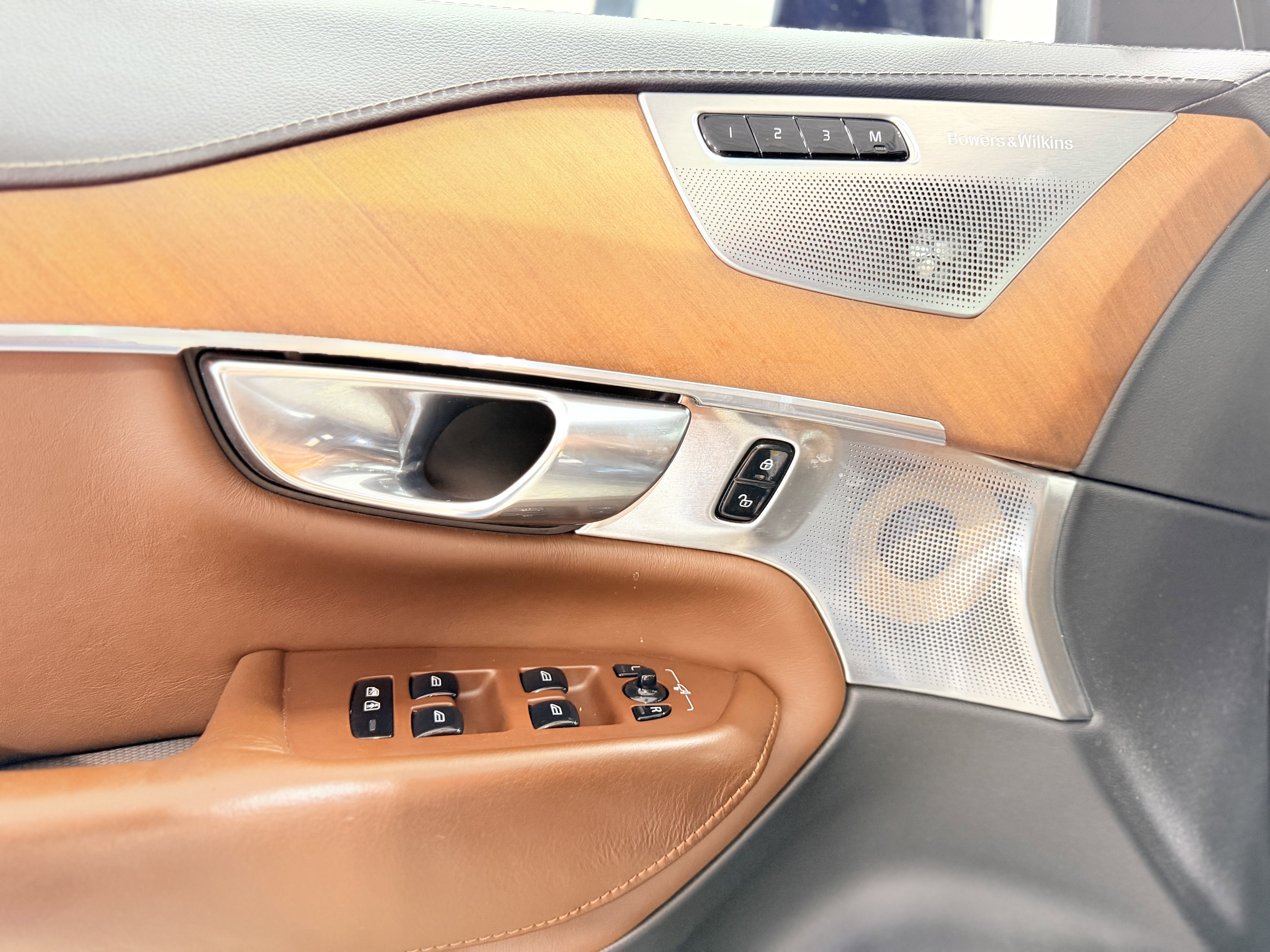 2019 Volvo XC90 Inscription