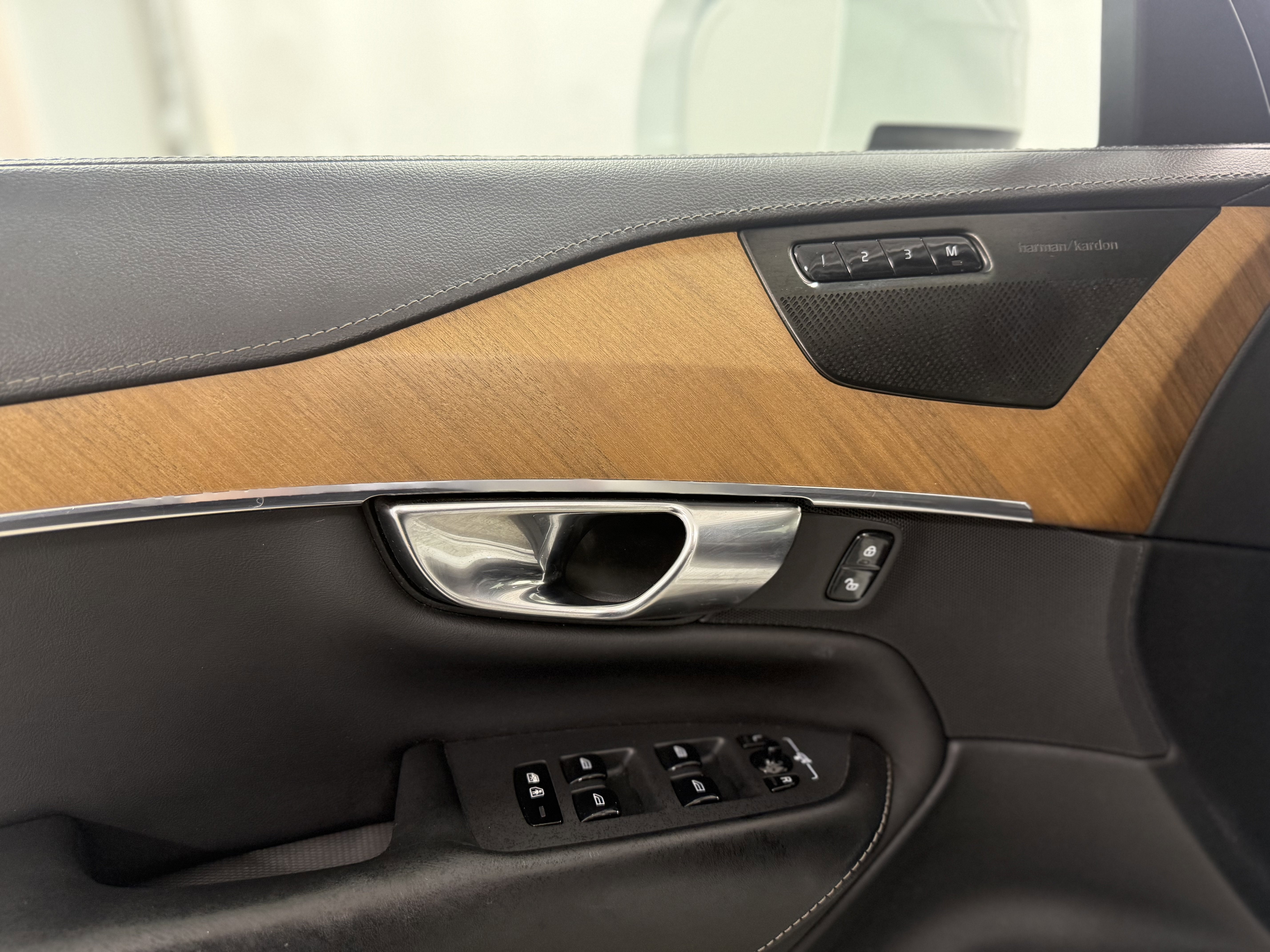 2020 Volvo XC90 Inscription